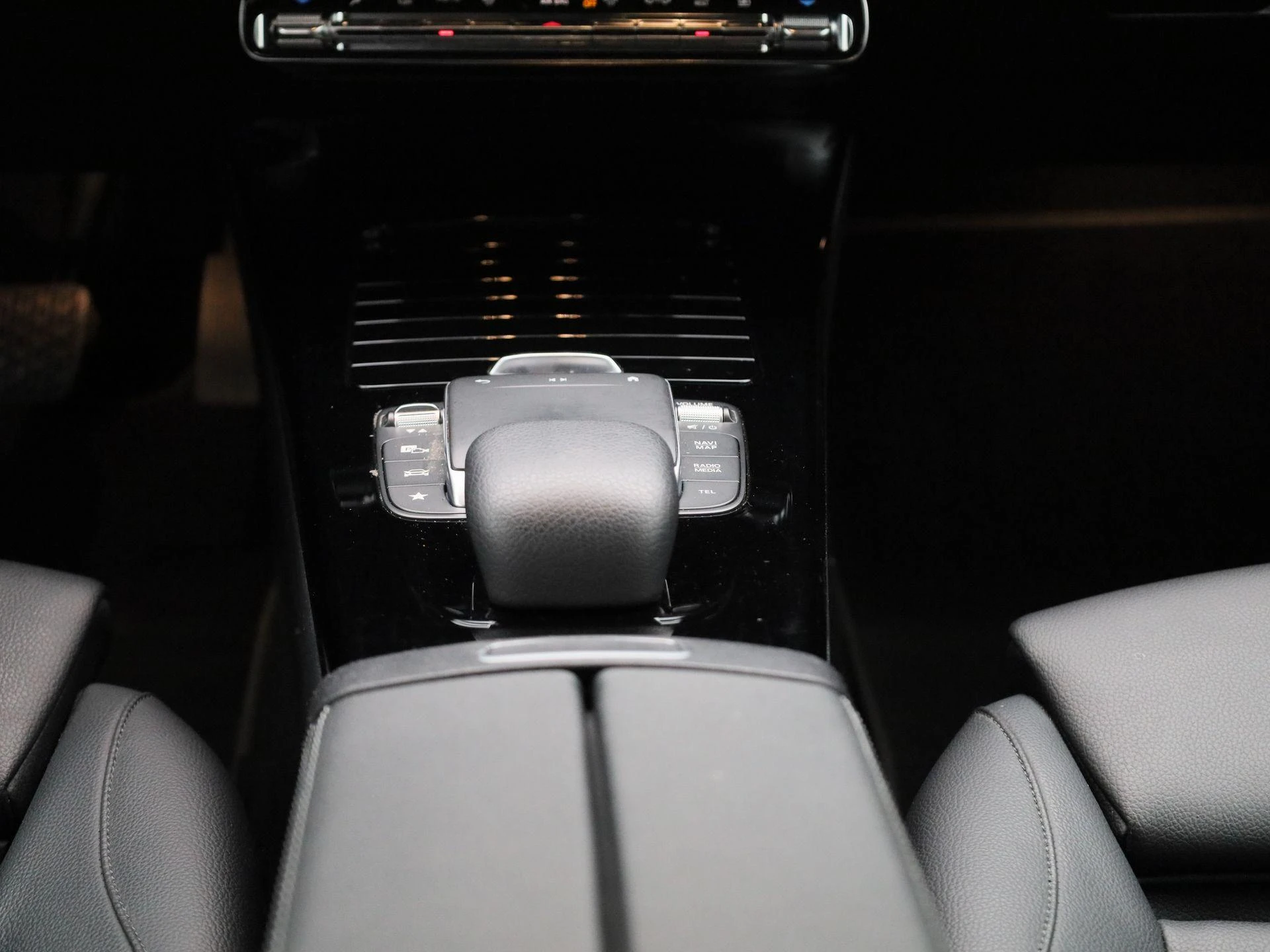 Mercedes-Benz-Classe A-image-9