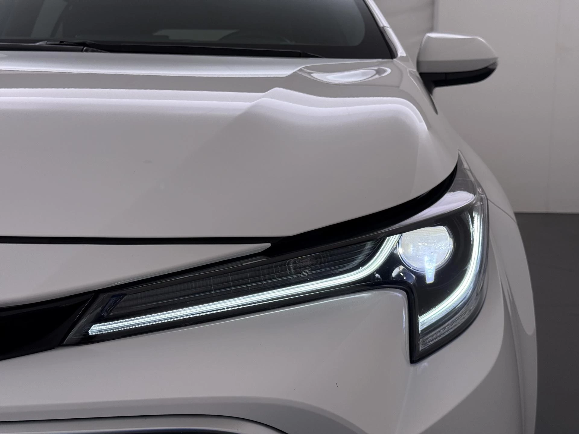 Toyota-Corolla Touring Sports-image-35