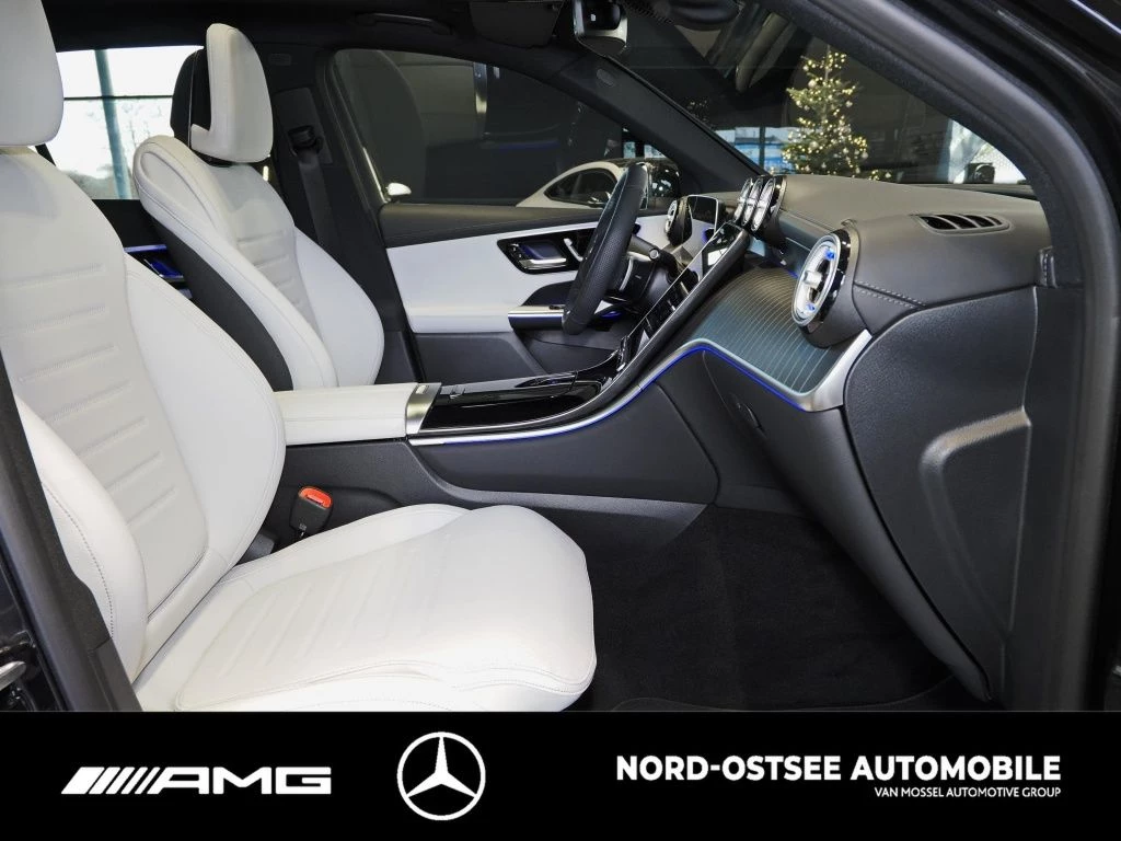 Mercedes-Benz GLC 300 de 4m AMG PANO AHK DIG-LIGHT DISTR 360° AMG Line