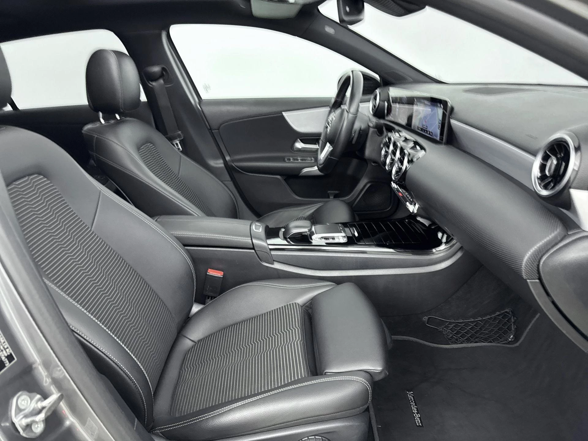 Mercedes-Benz-A-Klasse-image-21