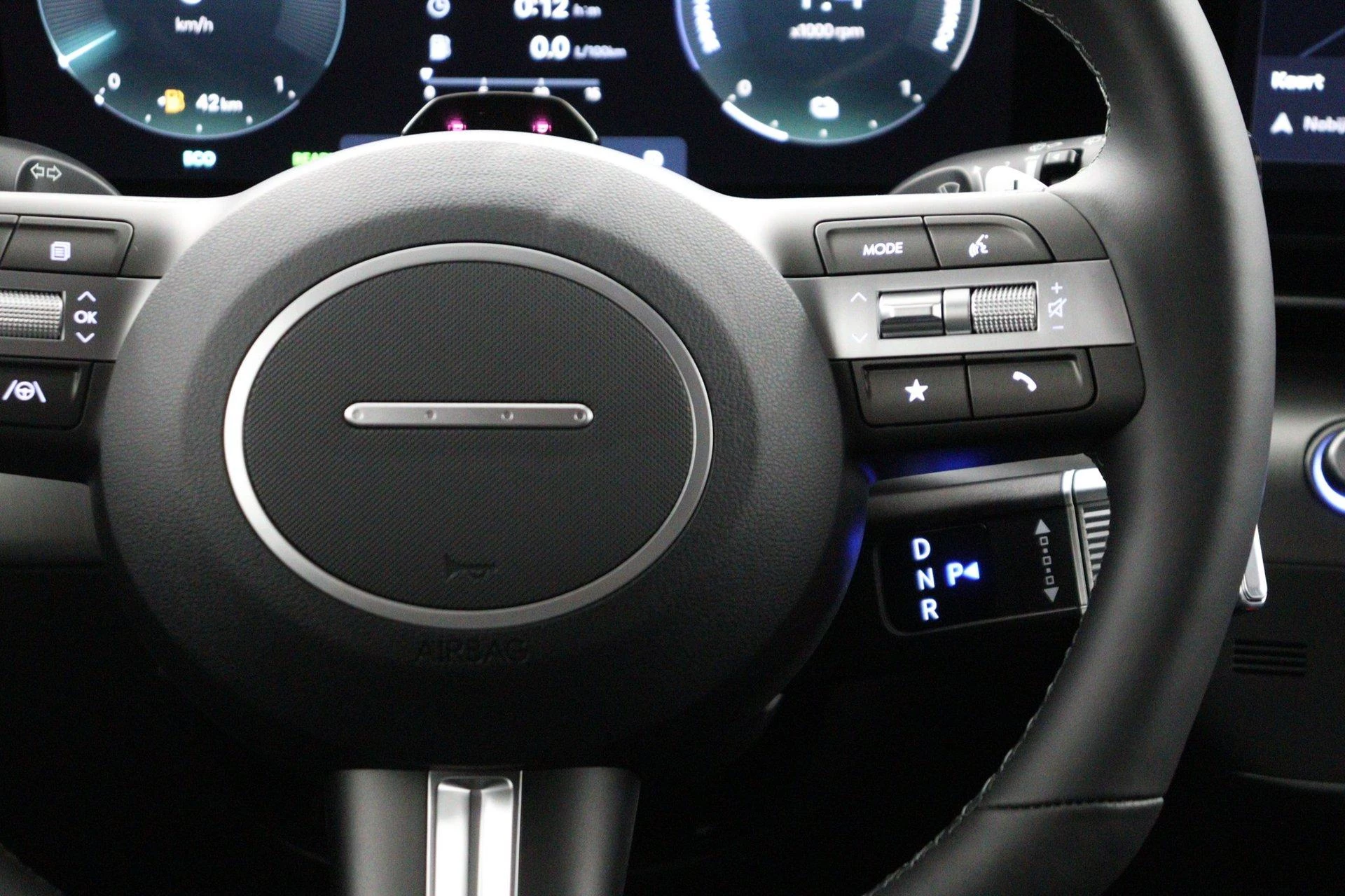Hyundai Kona 1.6 GDI HEV Premium Sky