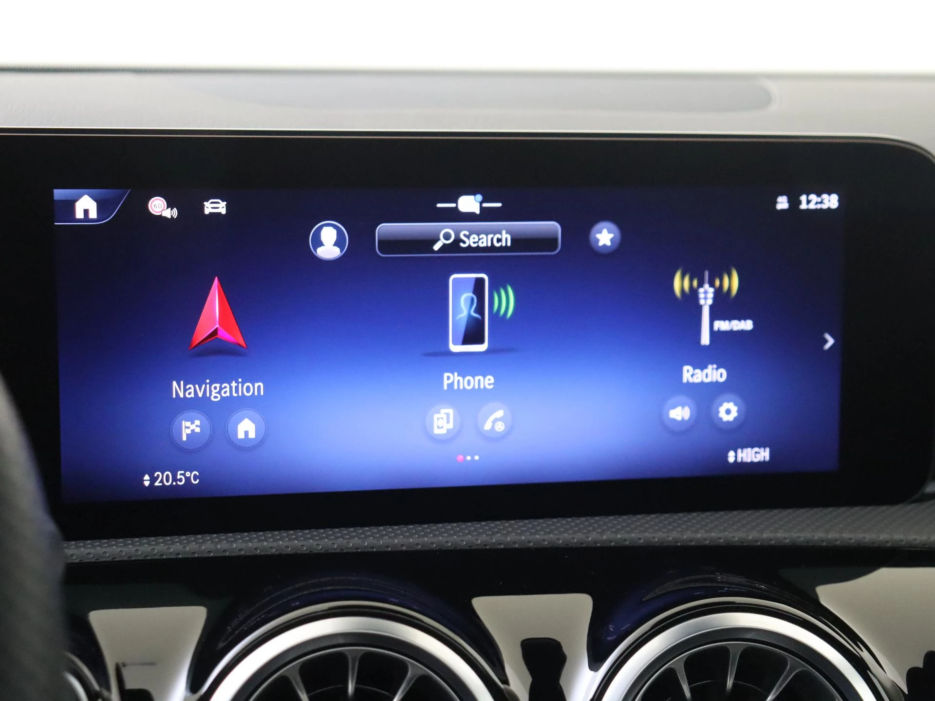 Mercedes-Benz-A-Klasse-image-18