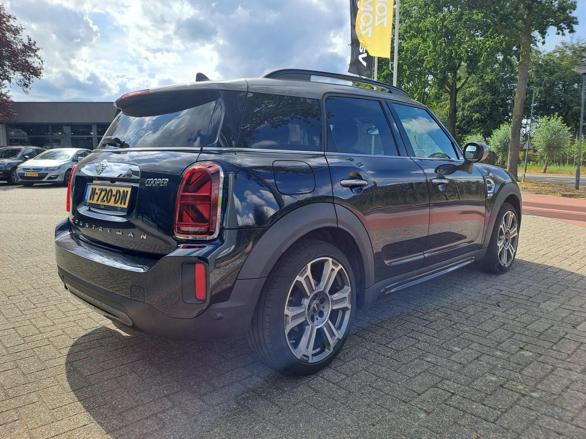 MINI-Countryman-image-4