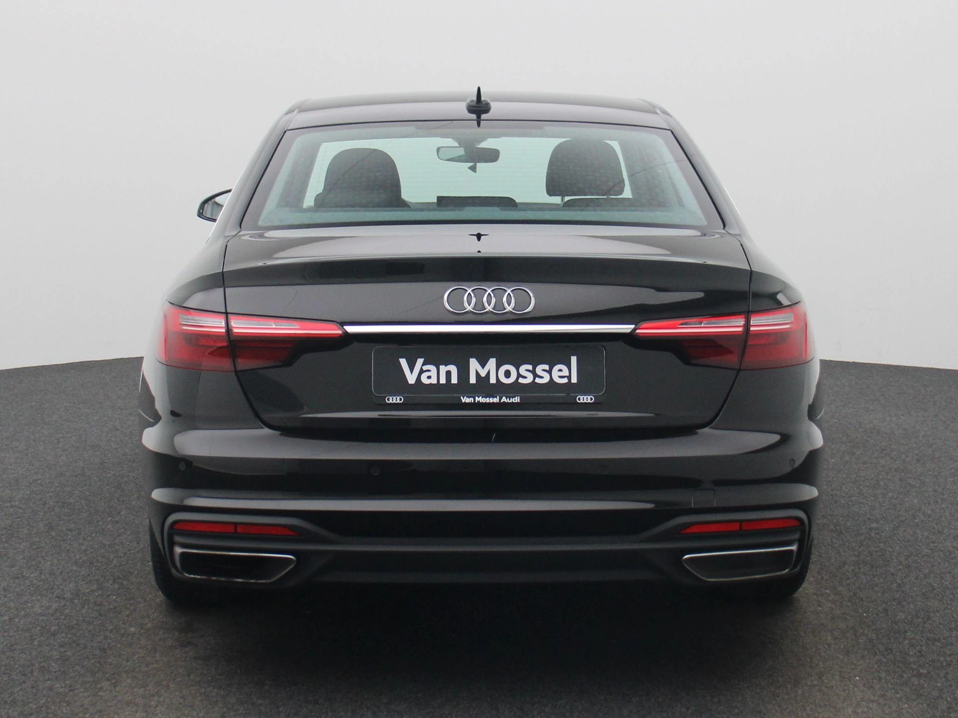 Audi A4 2.0 30 TDi 100kW S tronic Attraction B.E
