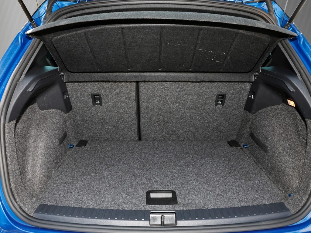 SEAT-Arona-image-5