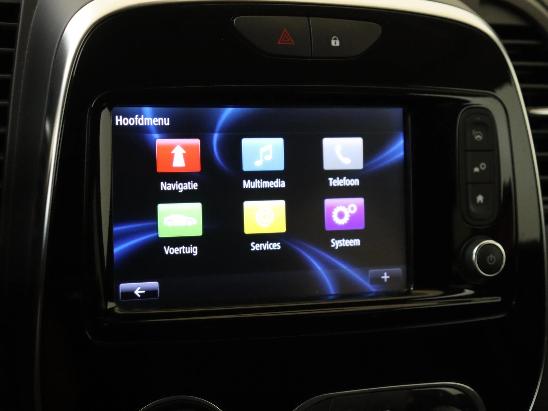 Renault-Captur-image-16