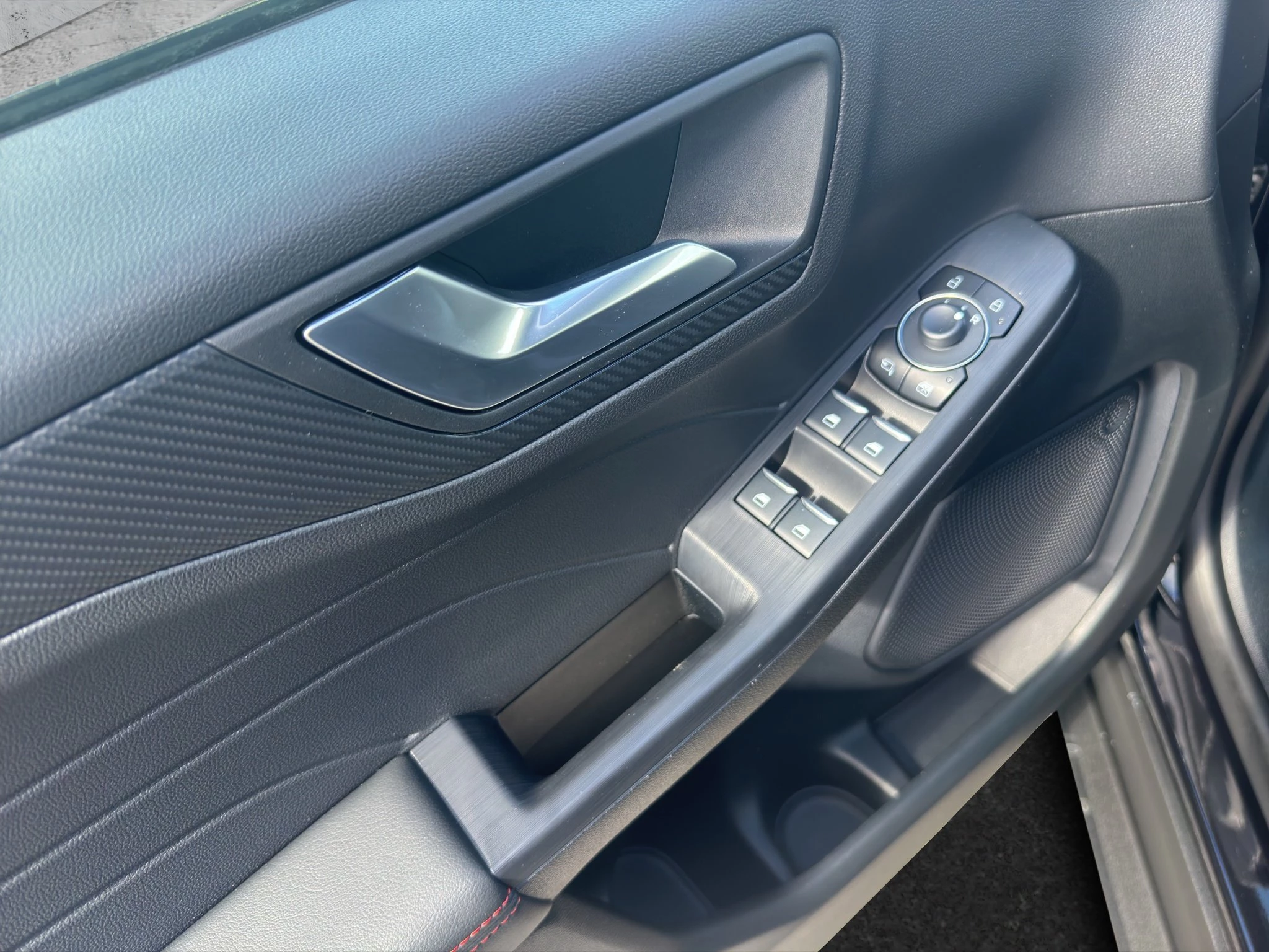 Ford Kuga ST-Line Aut.*KAM*LED-MATRIX*NAVI*GRA*WINTER-PKT.