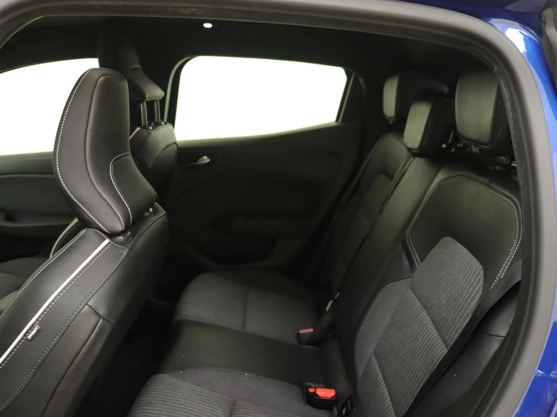 Renault-Clio-image-15