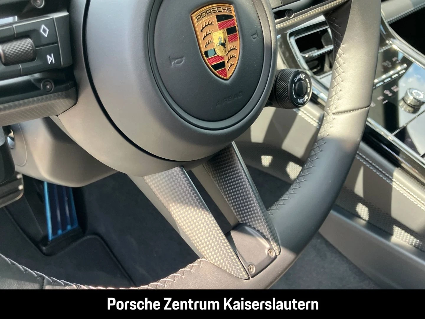 Porsche-Panamera-image-42