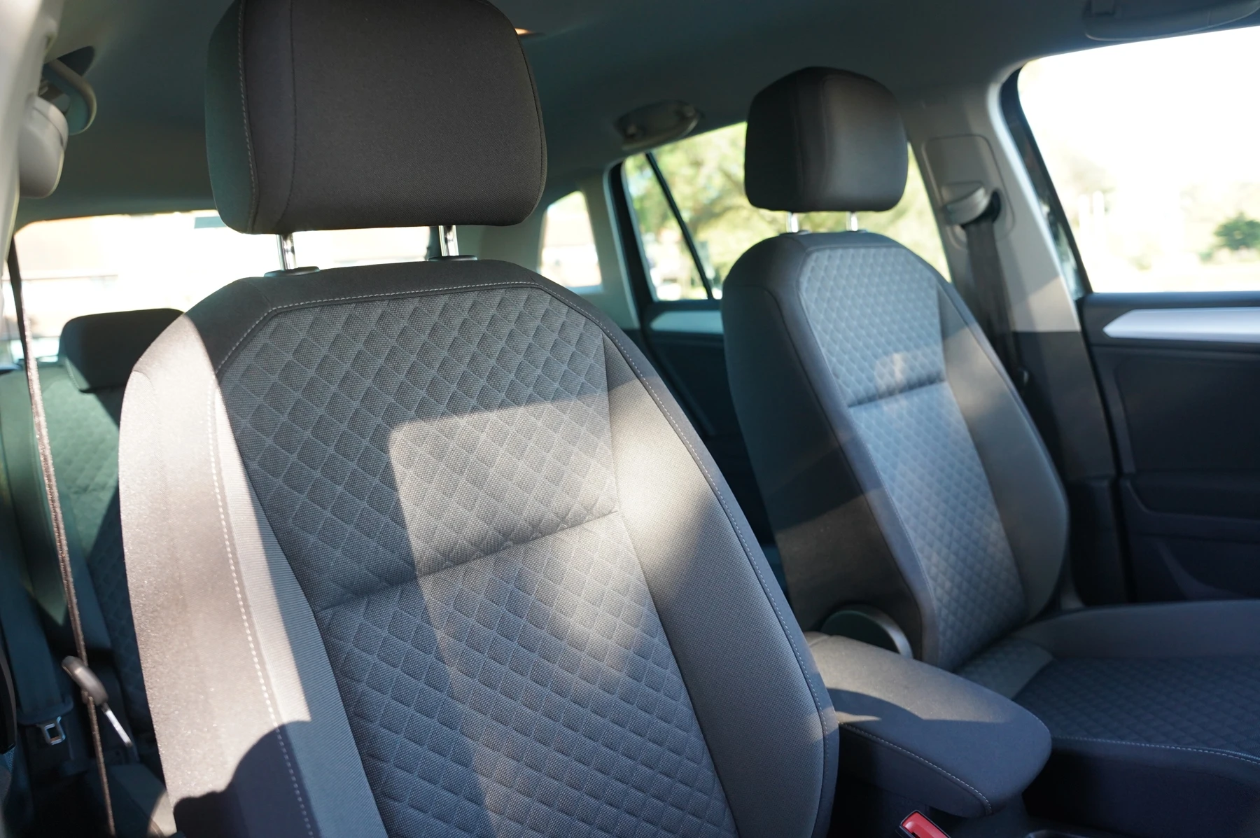 Volkswagen-Tiguan-image-9