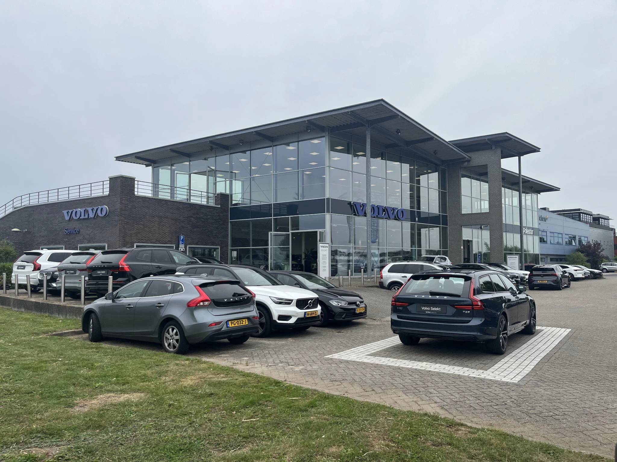 Volvo-V90-image-17