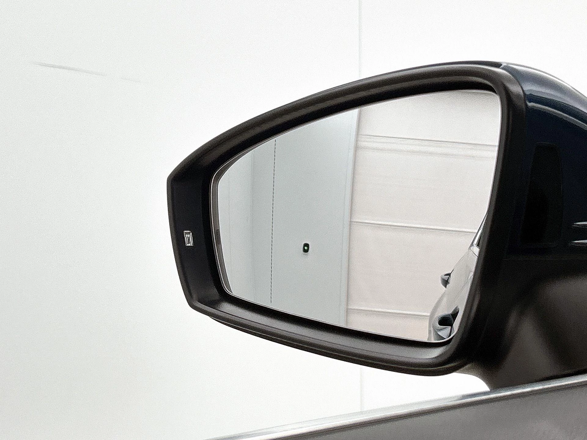Volkswagen-Tiguan-image-17