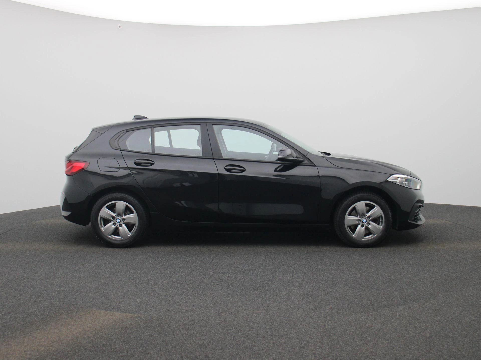 BMW 1 Reeks Hatch 116iA Carplay | Zetelverwarming | LED | Cruise
