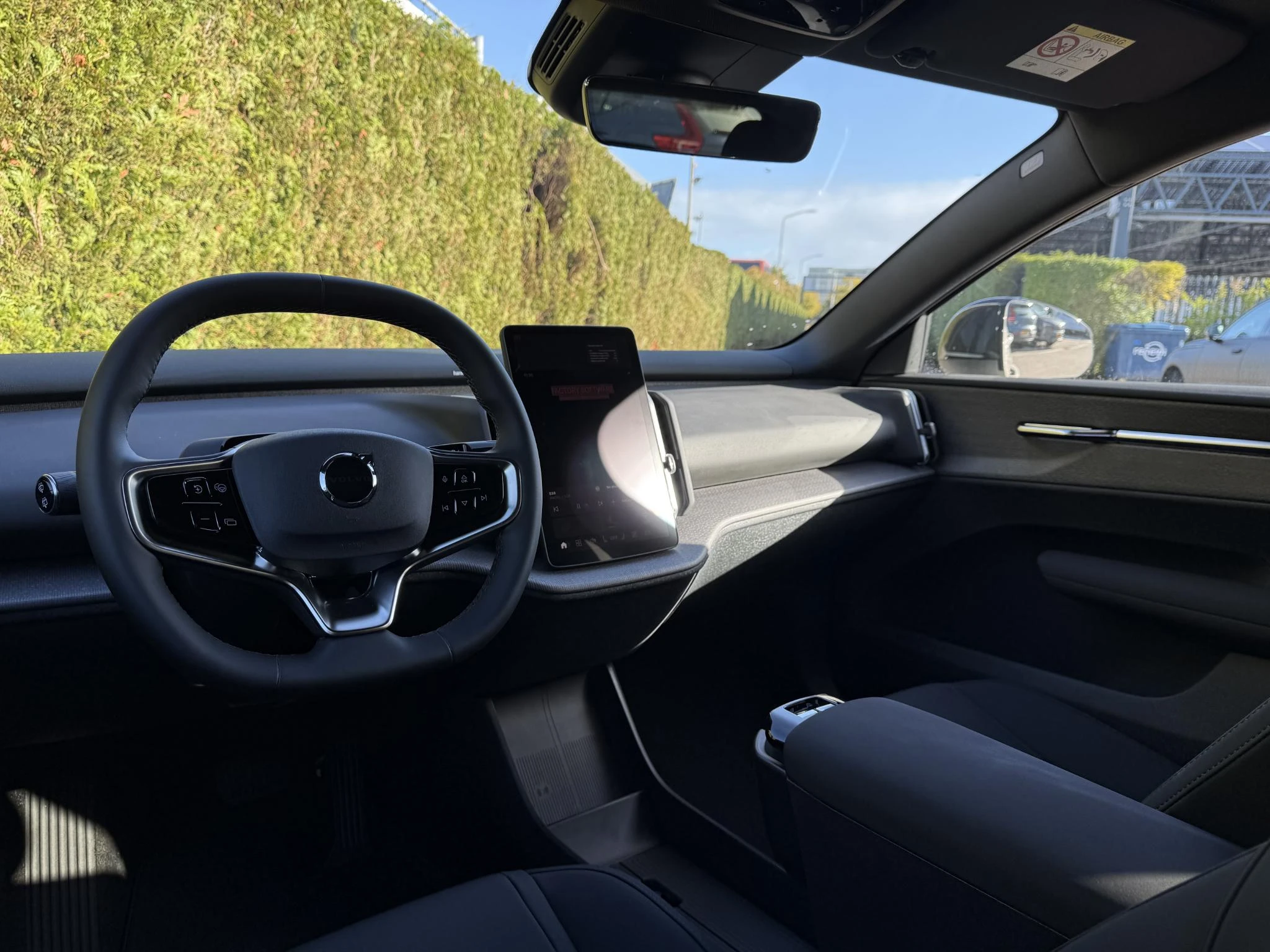 Volvo-EX30-image-1