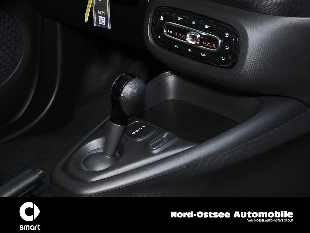smart Fortwo EQ COUPÉ PASSION ADVANCED TEMPO PDC SHZ passion