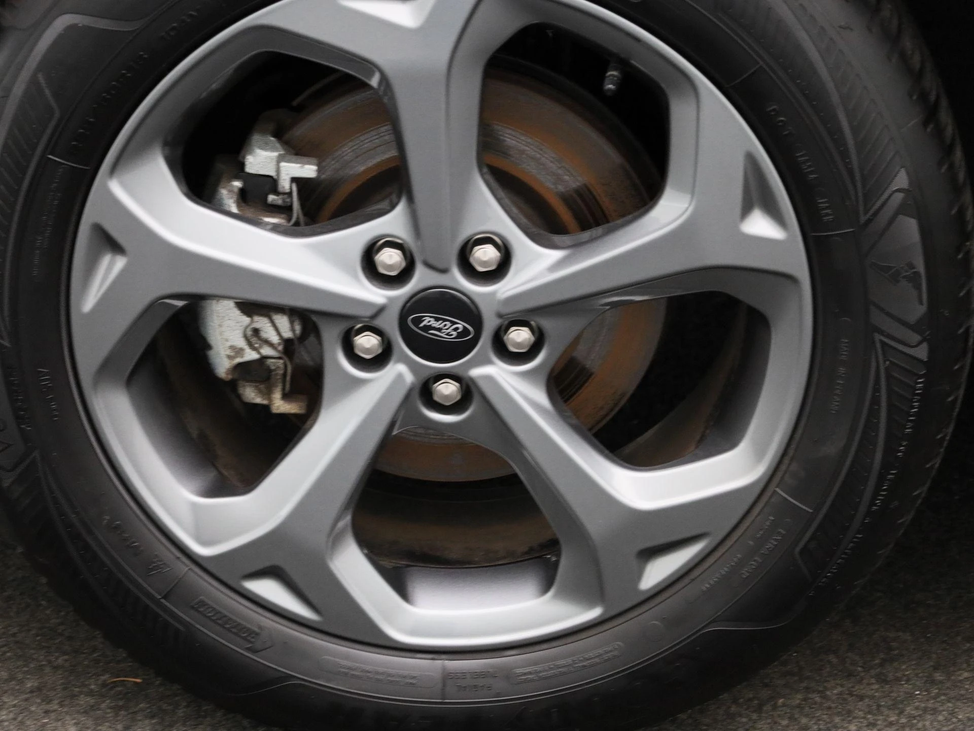 Ford-Kuga-image-12