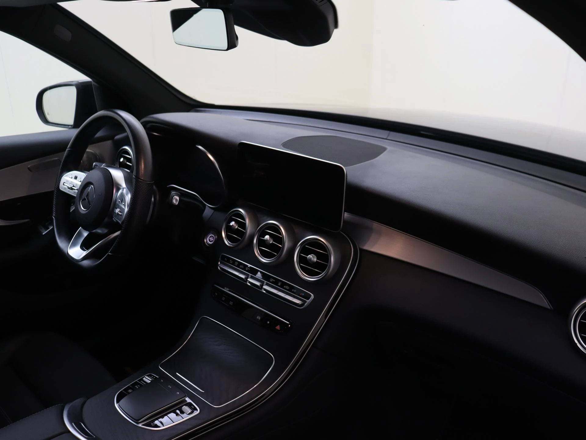 Mercedes-Benz GLC 300e 4MATIC Business Solution AMG