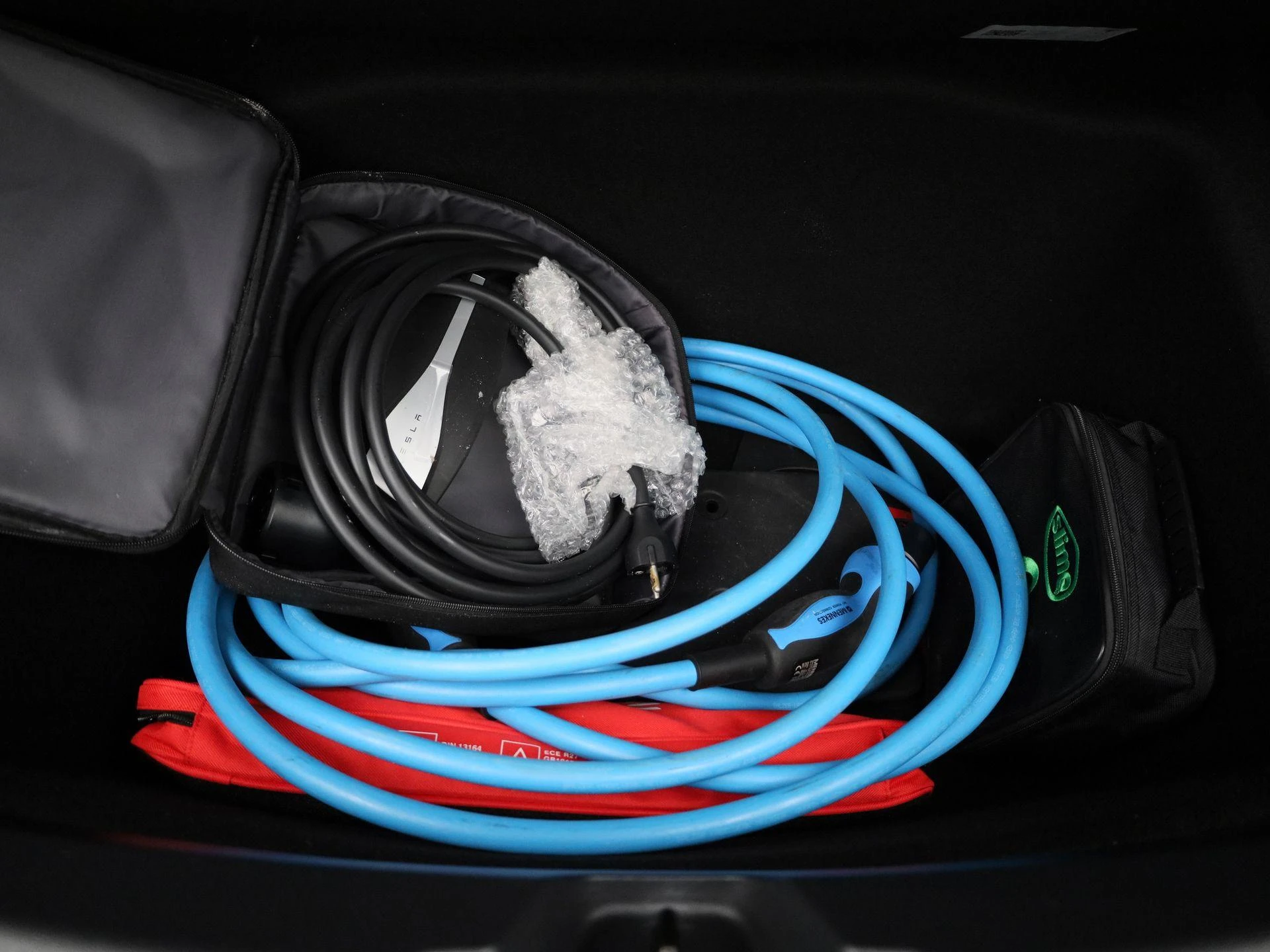 Tesla-Model 3-image-13