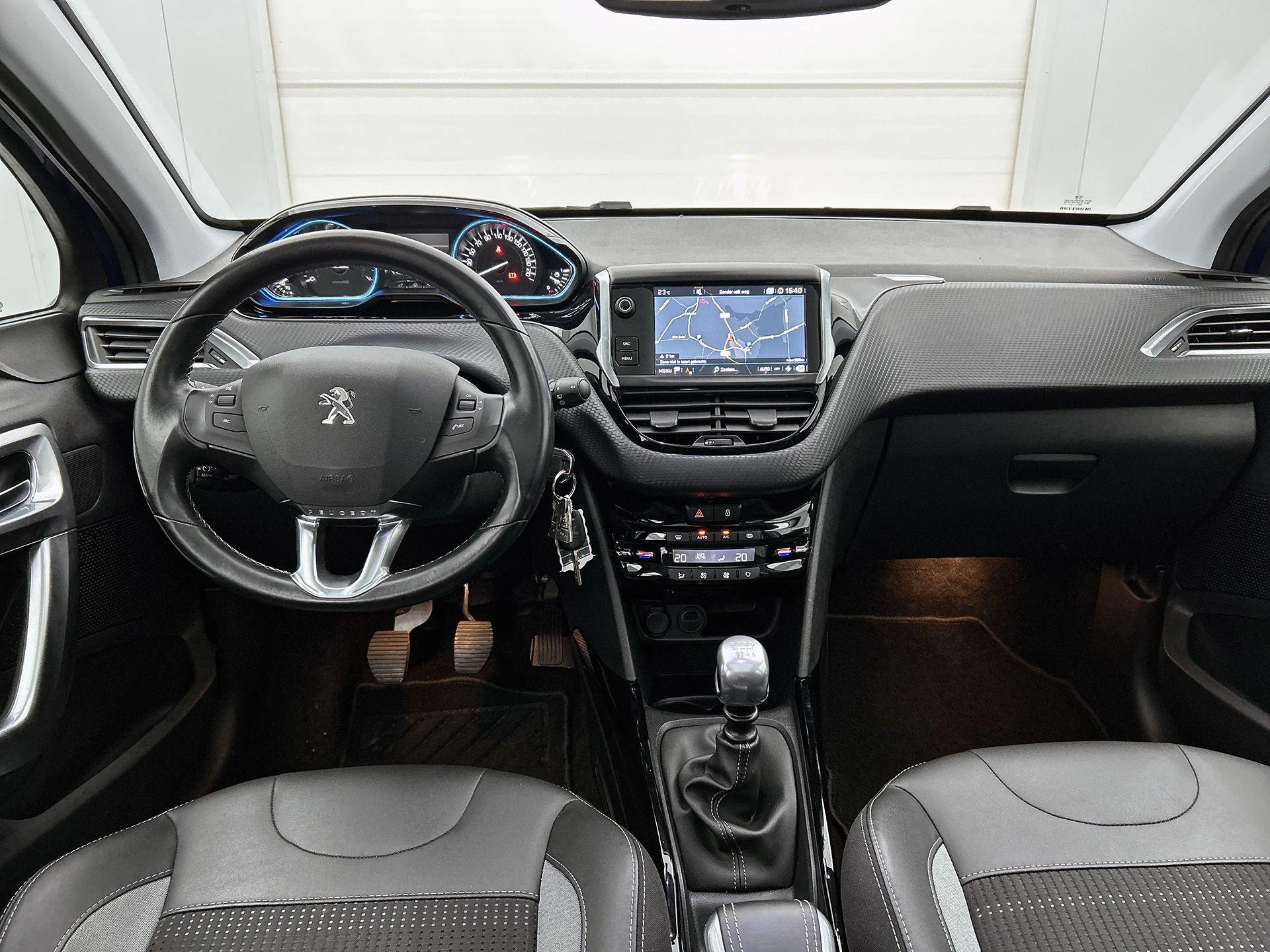 Peugeot 2008 1.2 PureTech Allure