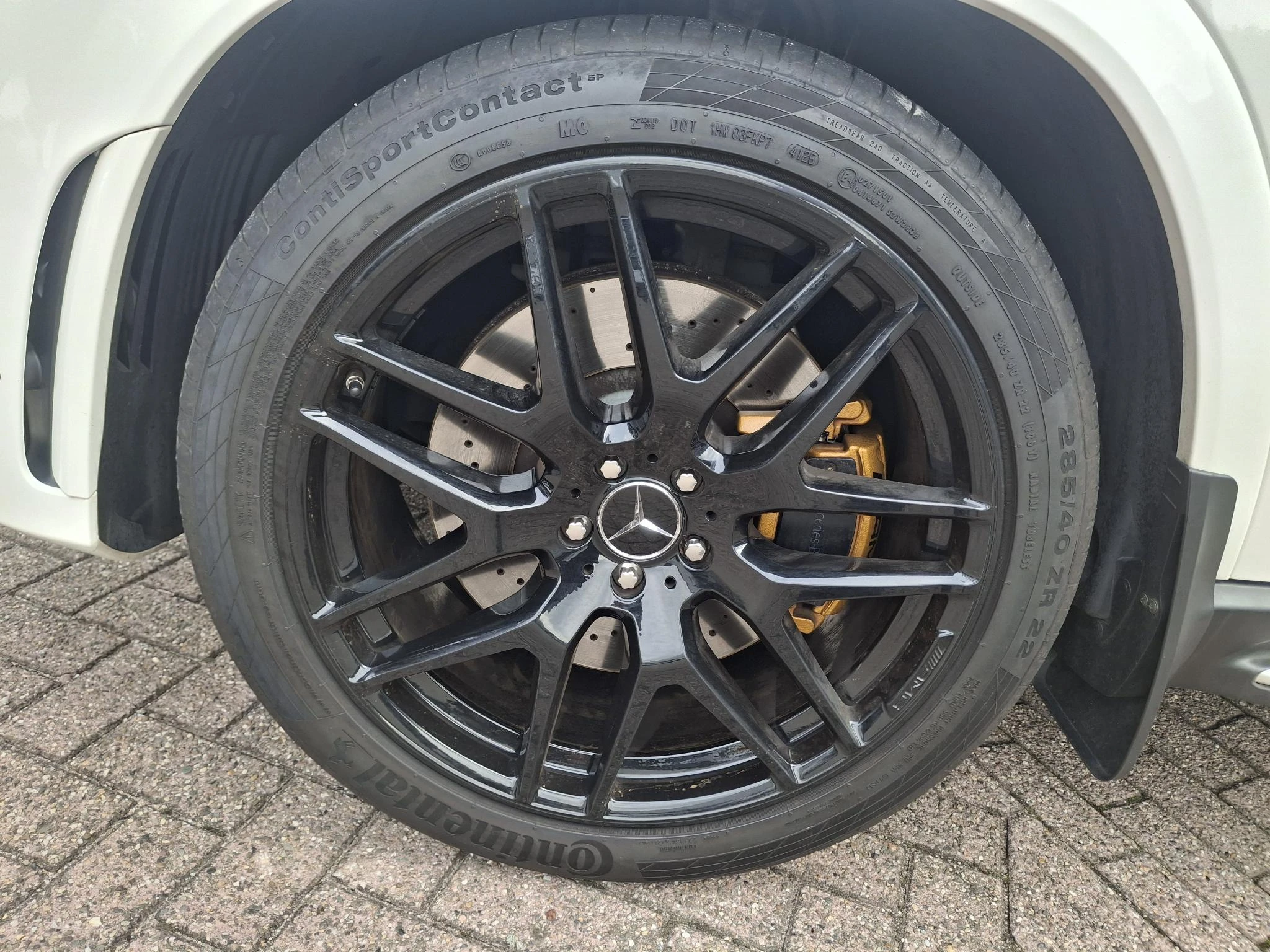 Mercedes-Benz-GLE-image-9