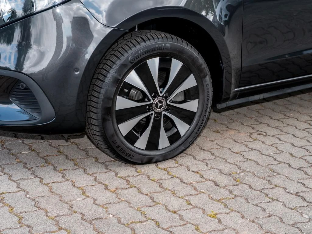 Mercedes-Benz-V-Klasse 220 d-image-6