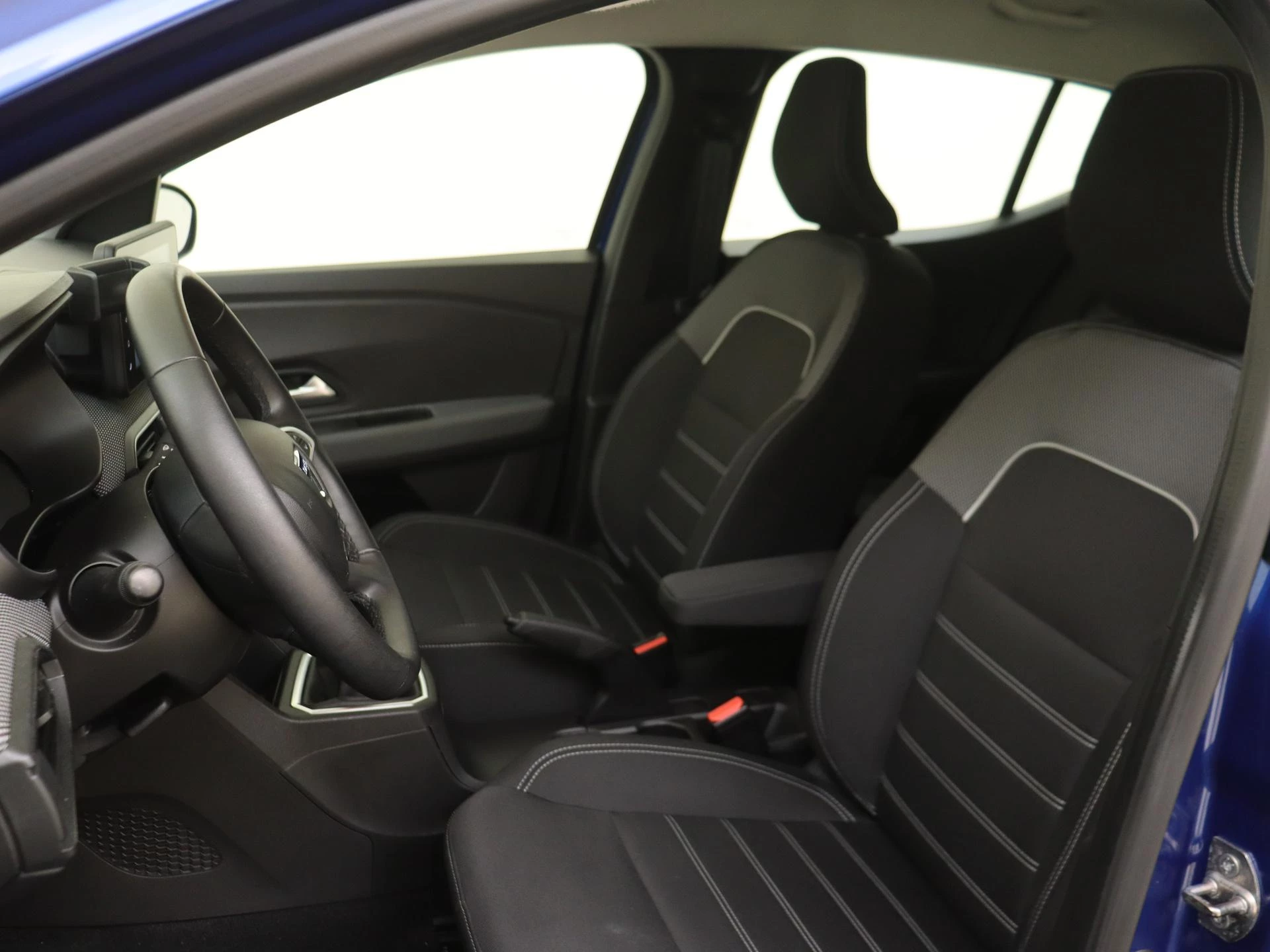 Dacia-Sandero-image-10