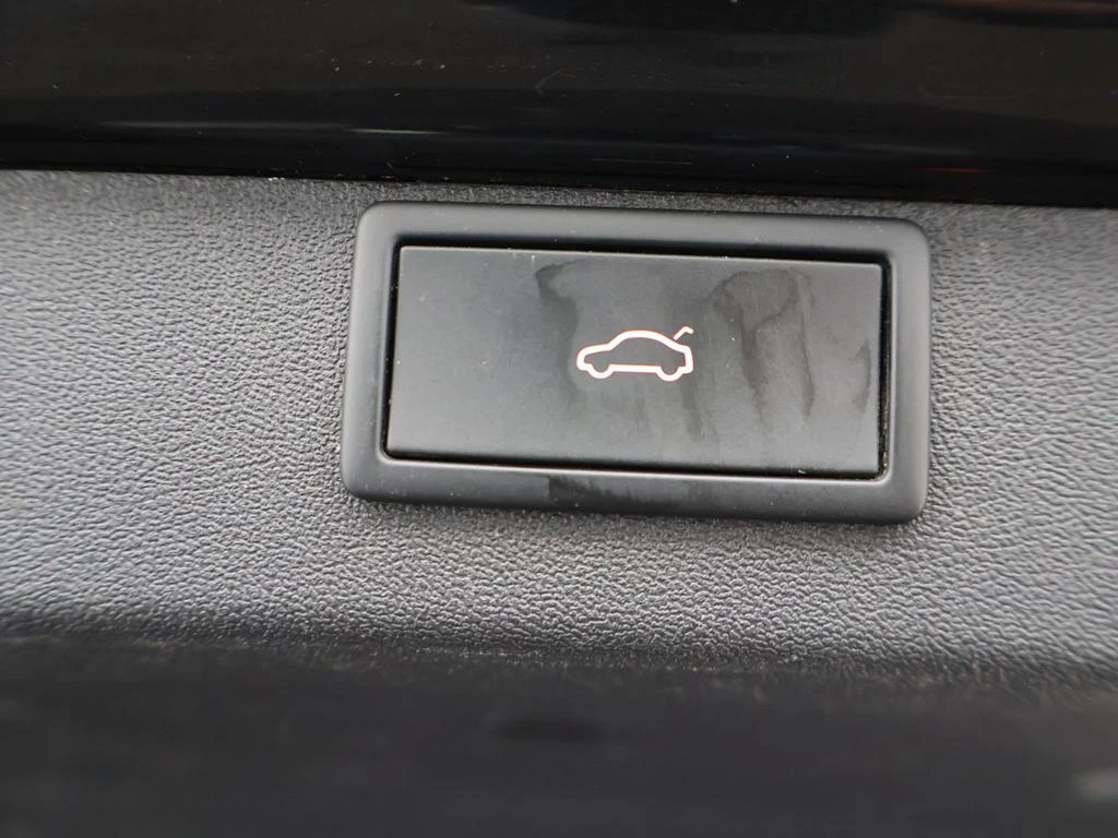 Škoda-Enyaq iV-image-17