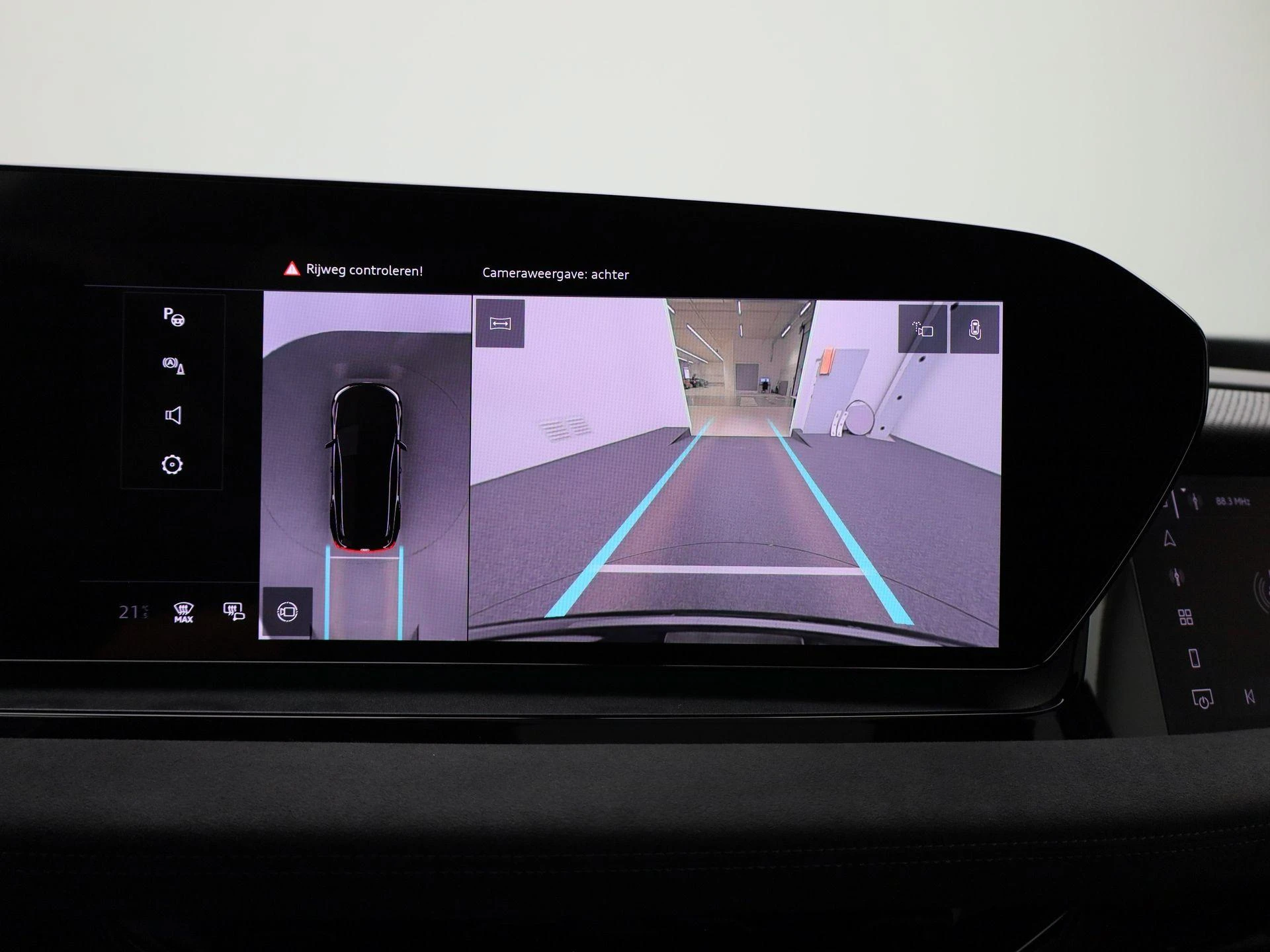 Audi-Q6 e-tron-image-36