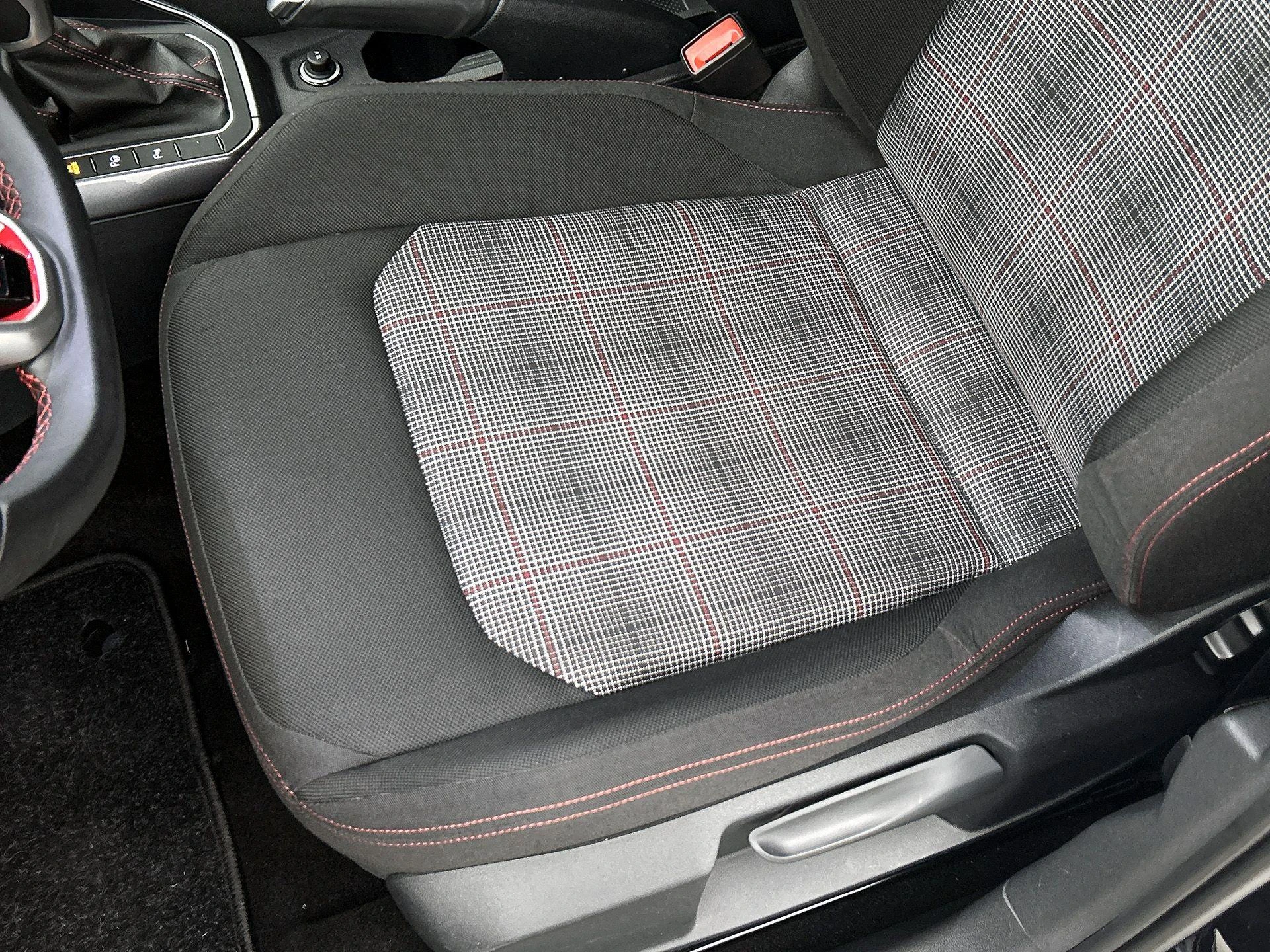 Volkswagen-Polo-image-19