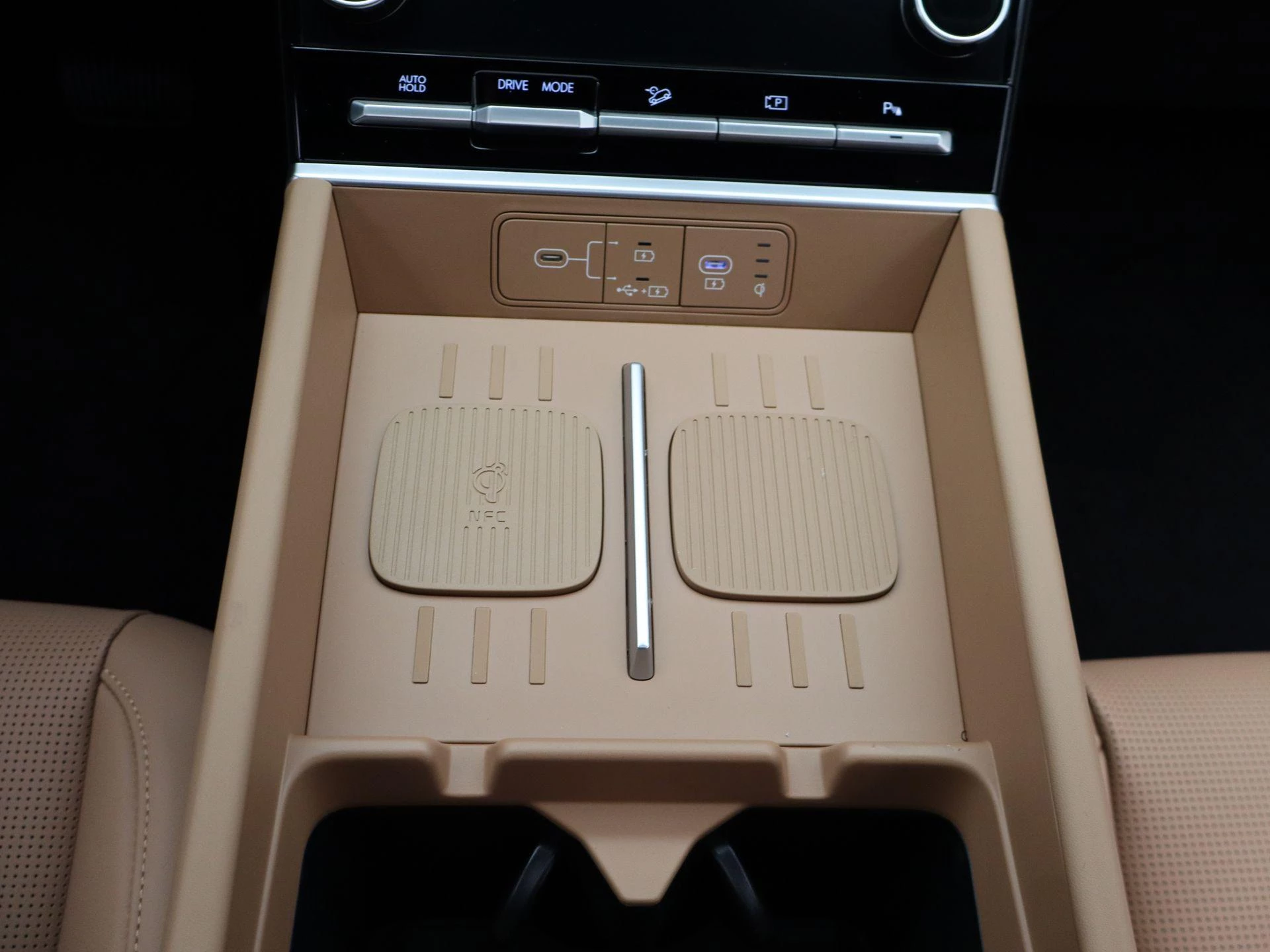 Hyundai-Santa Fe-image-10