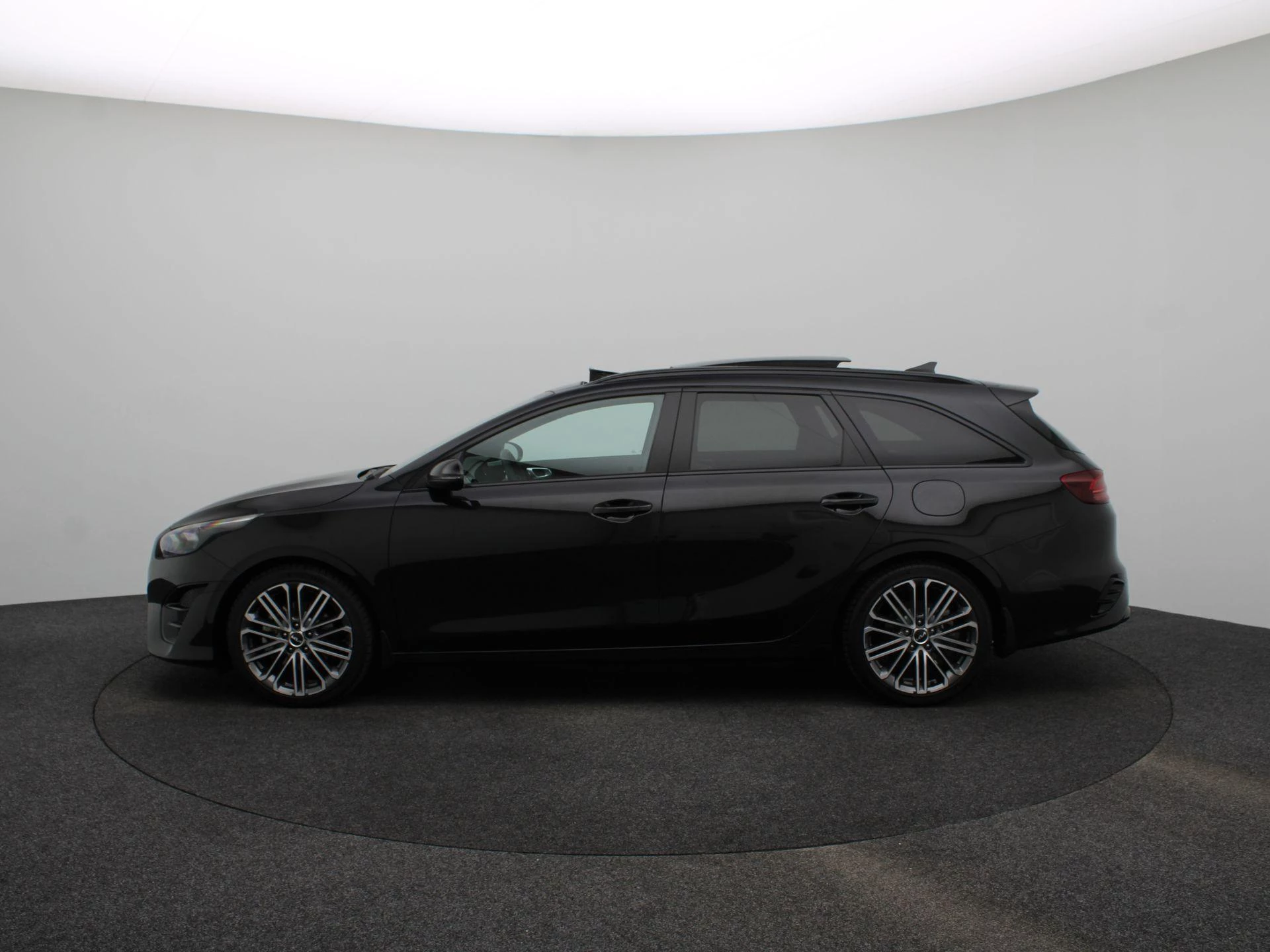 Kia Ceed Sportswagon 1.5 T-GDi GT-PlusLine