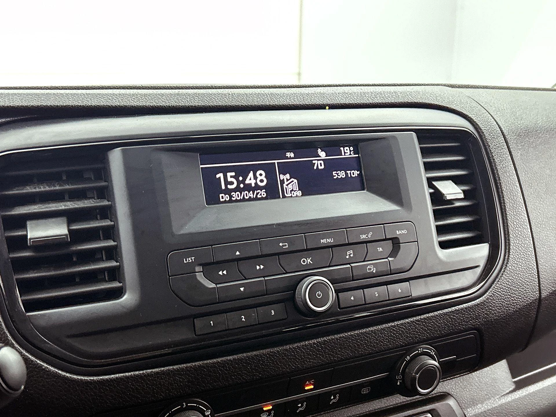 Opel-Vivaro-e-image-26