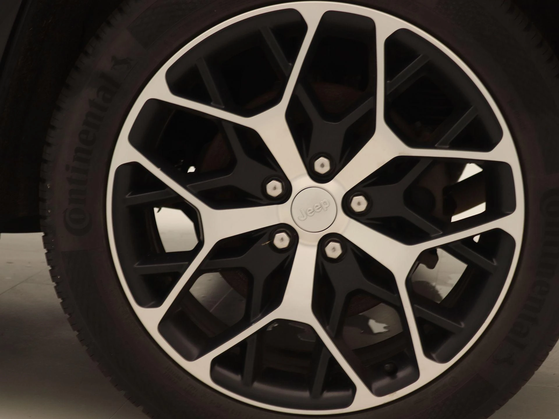 Jeep-Grand Cherokee-image-18