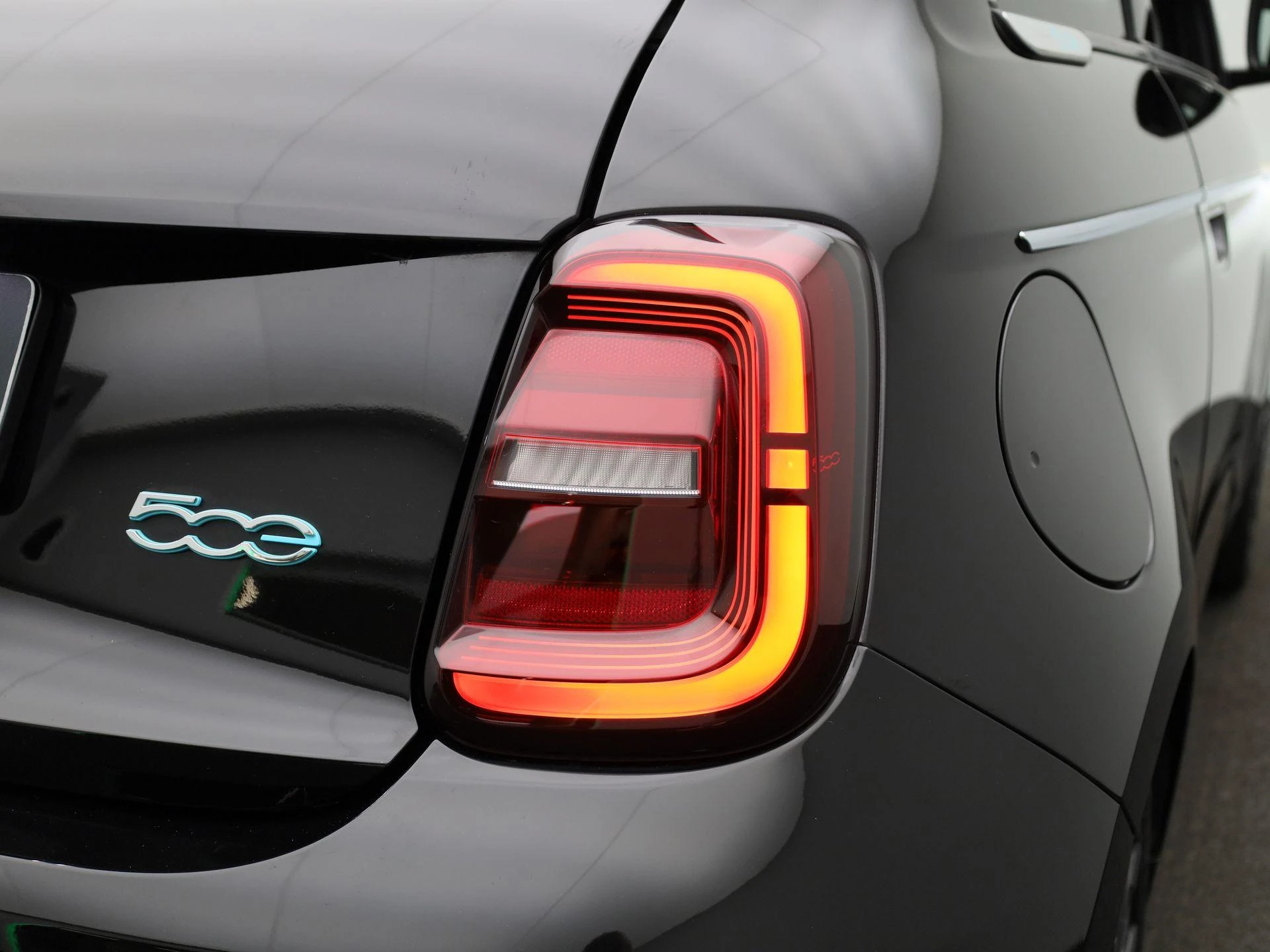 Fiat-500C-image-30