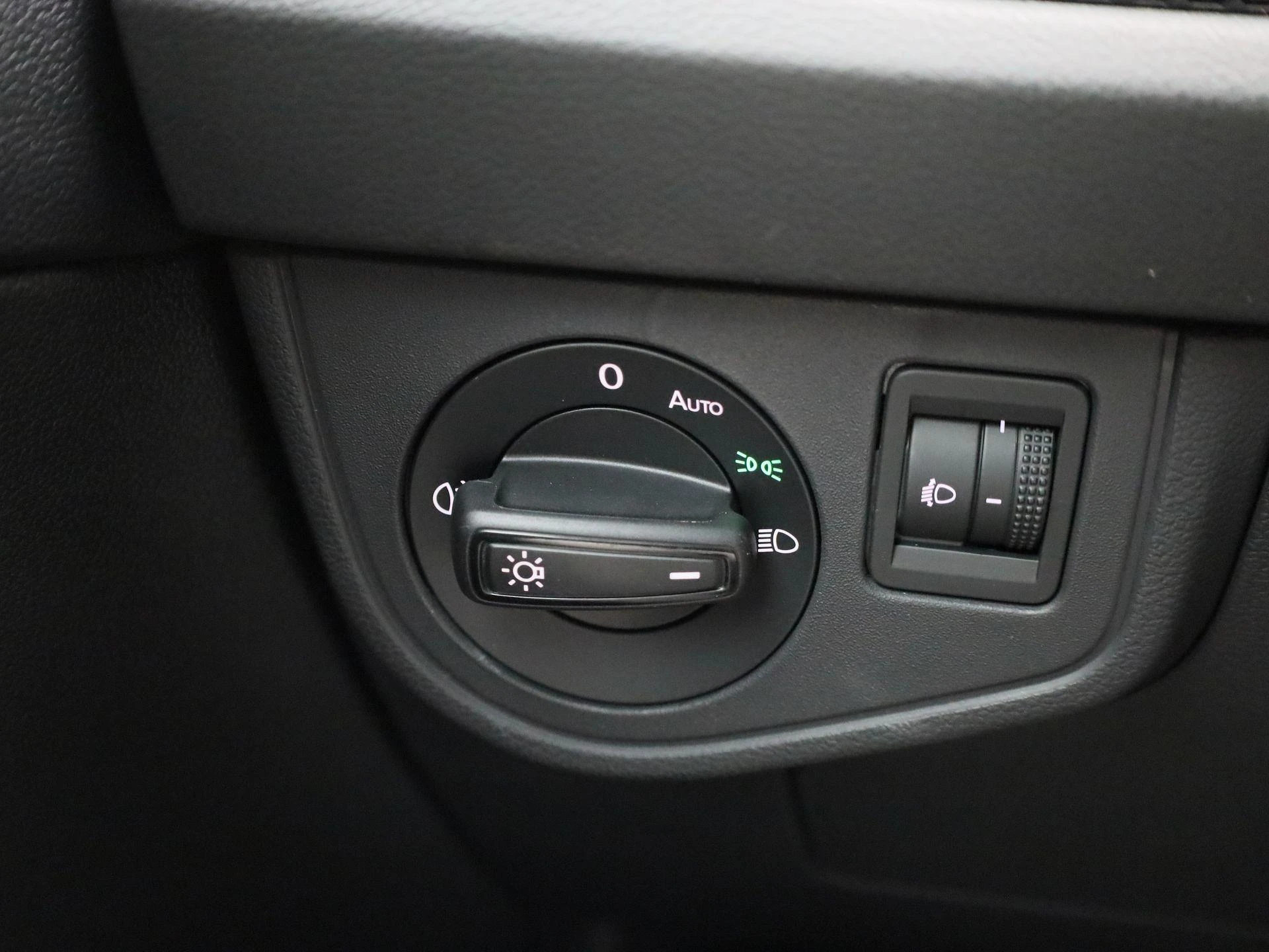 Volkswagen-Taigo-image-23