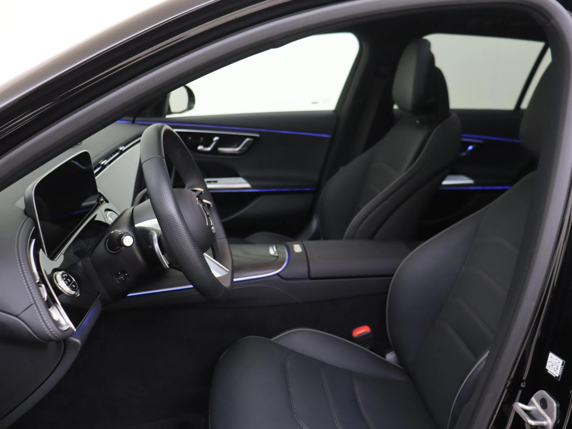 Mercedes-Benz-E-Klasse-image-13