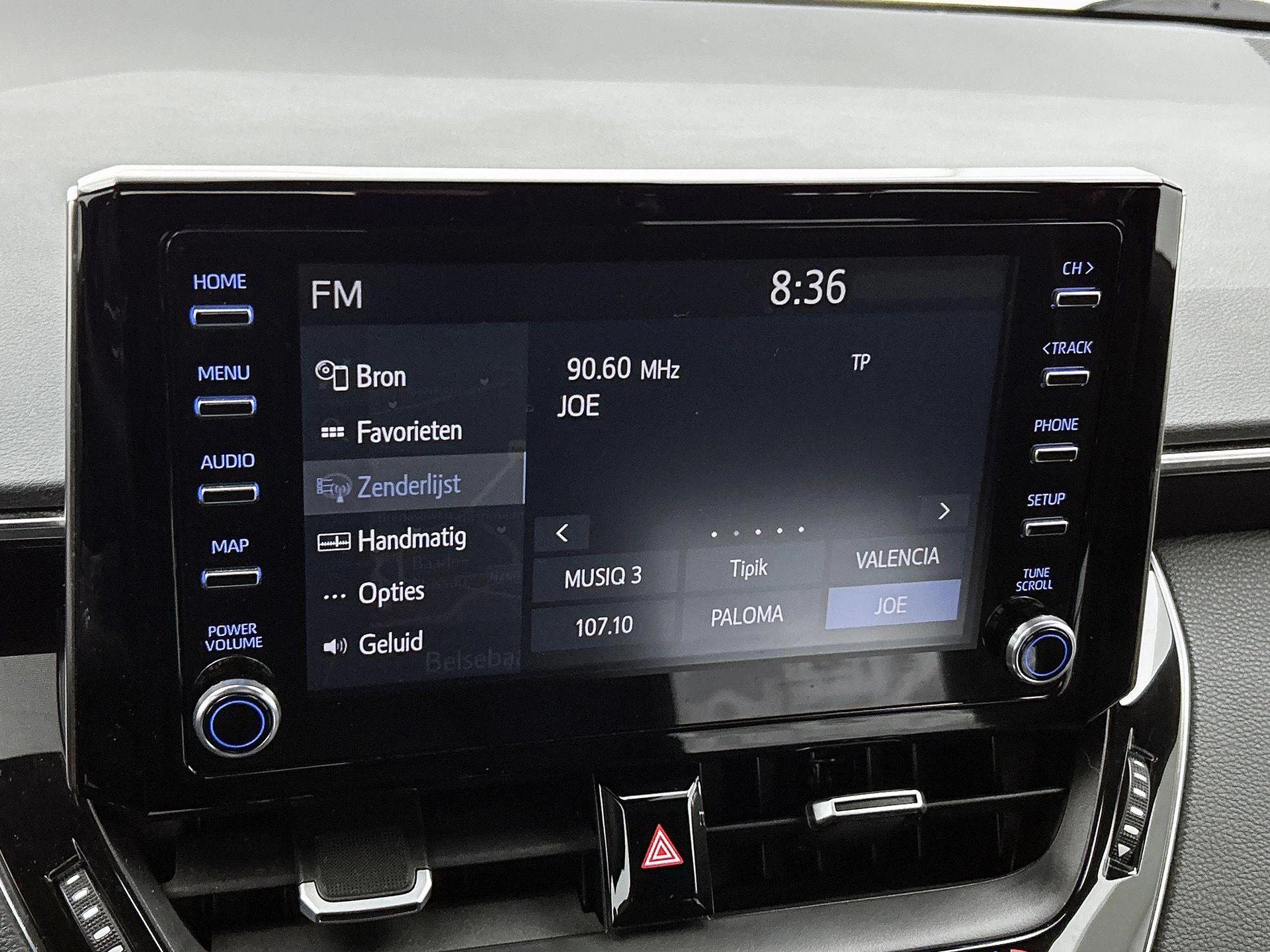 Toyota-Corolla-image-7