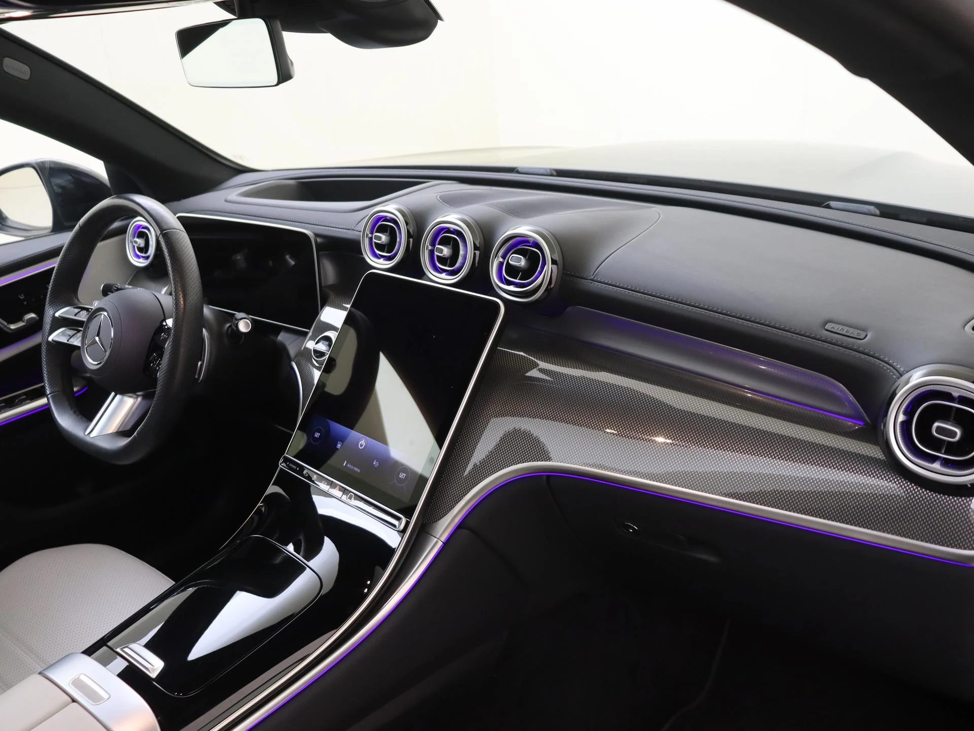 Mercedes-Benz-GLC-image-4