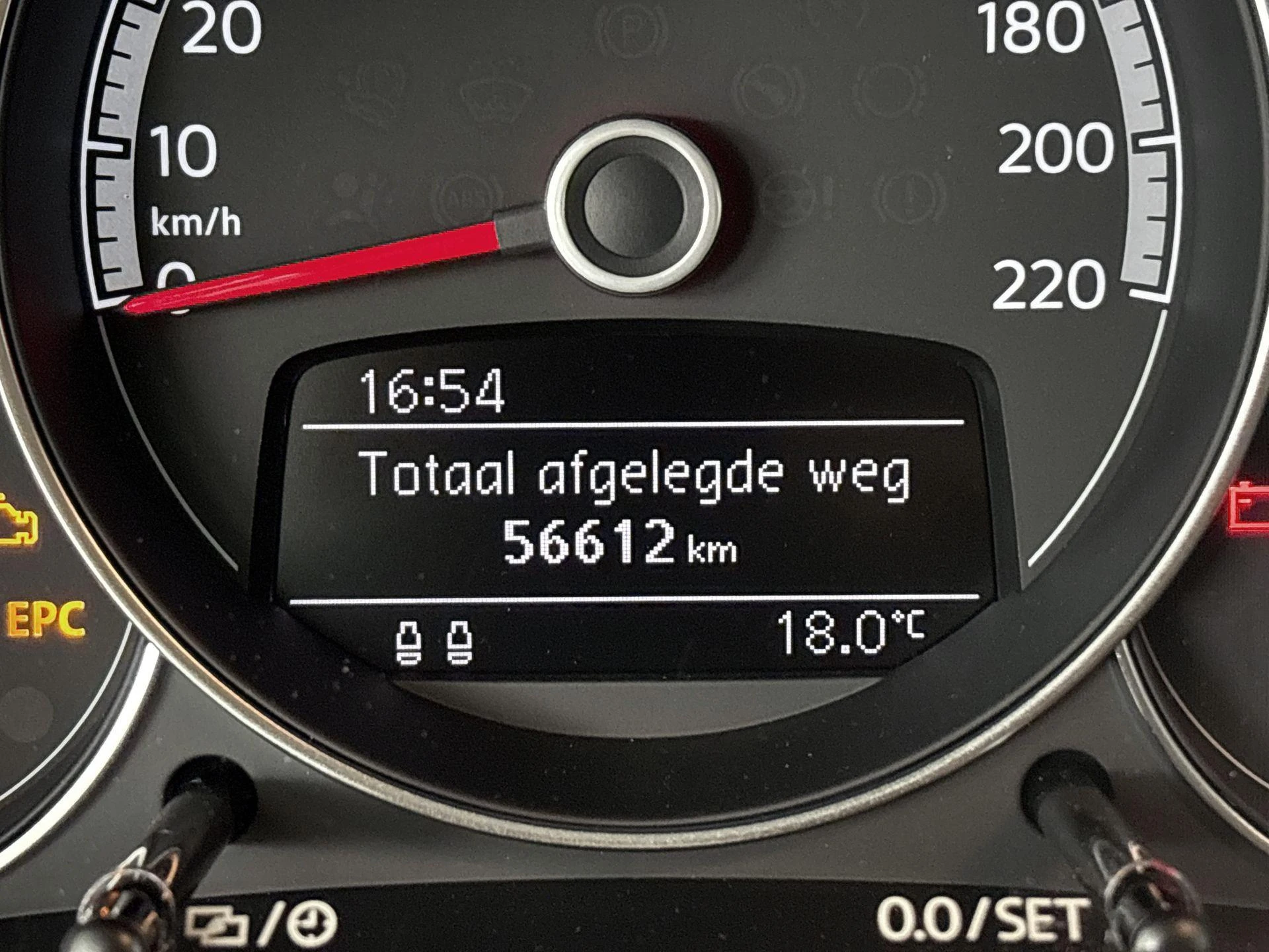 Volkswagen-up!-image-18