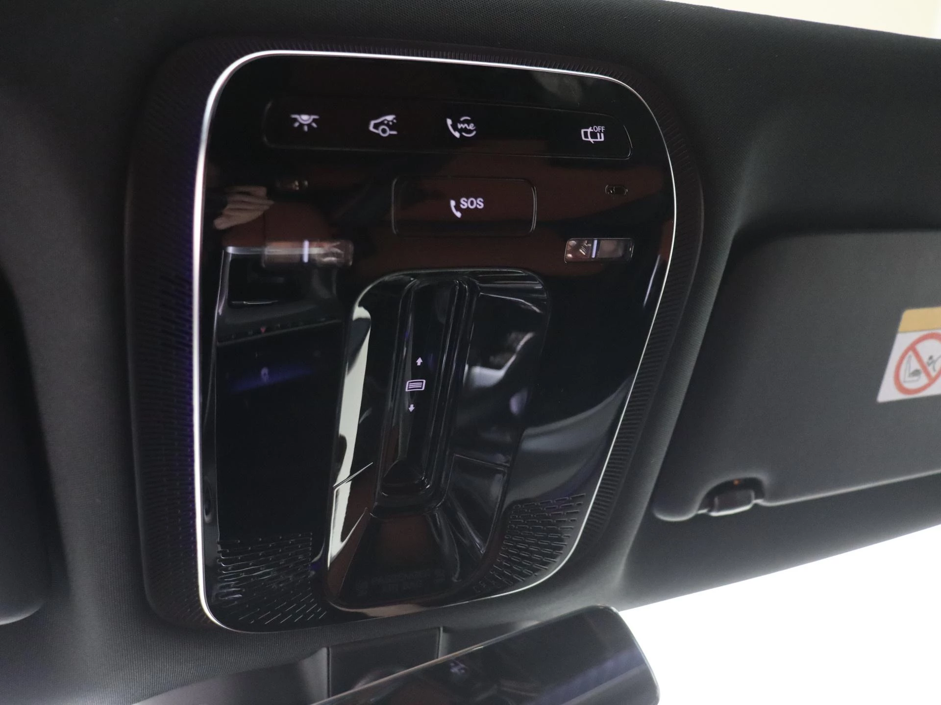 Mercedes-Benz-C-Klasse-image-25