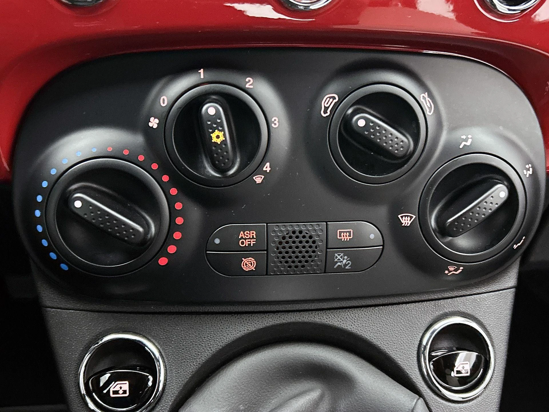 Fiat-500C-image-22