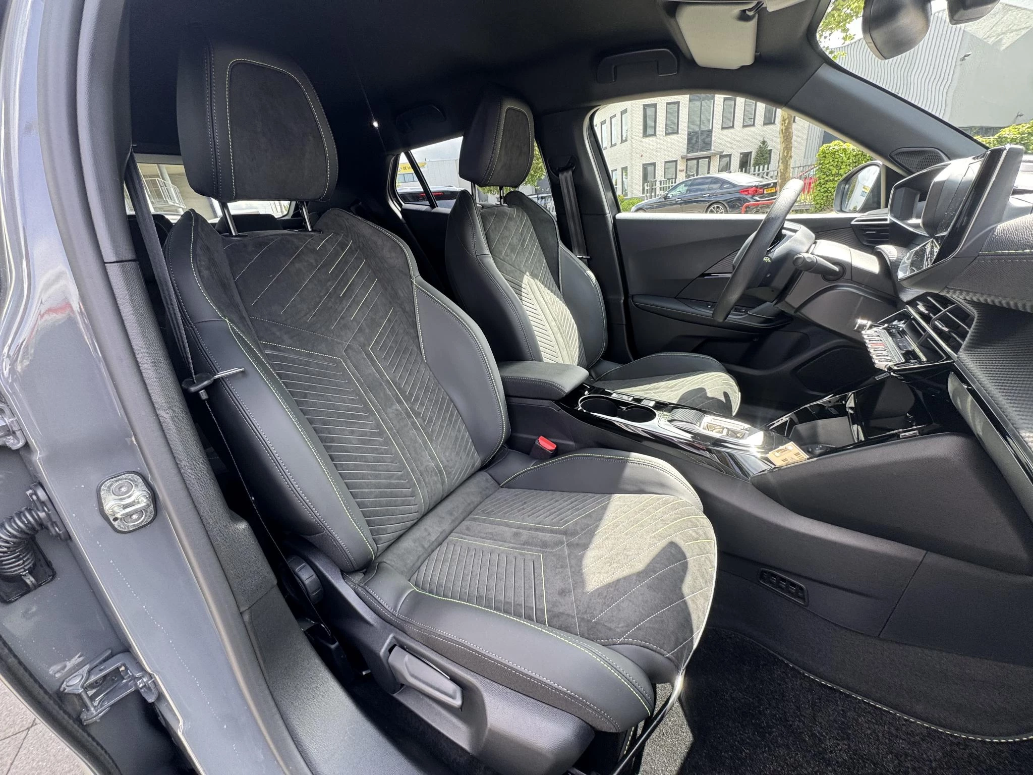 Peugeot-2008-image-15
