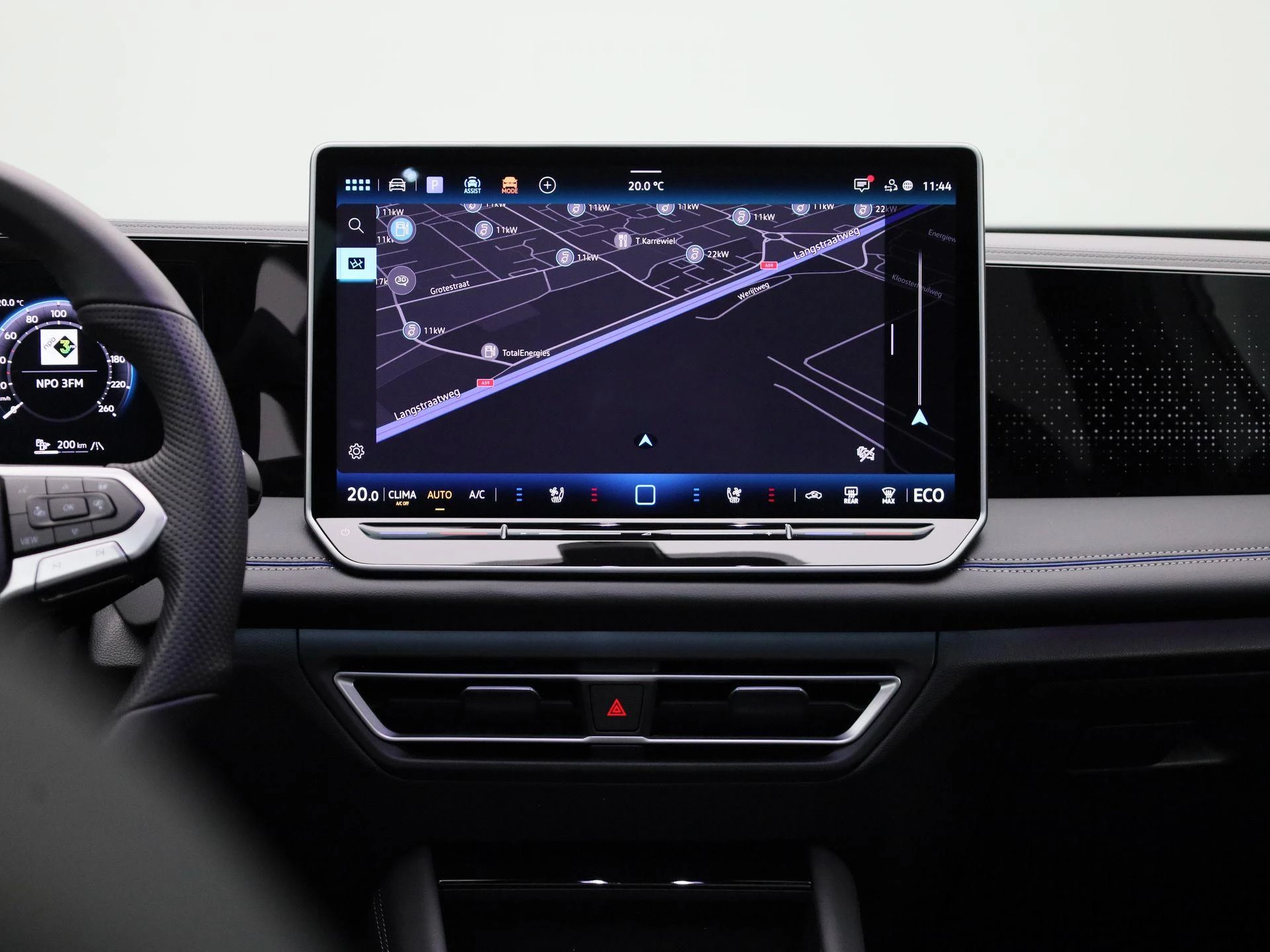 Volkswagen-Tiguan-image-8