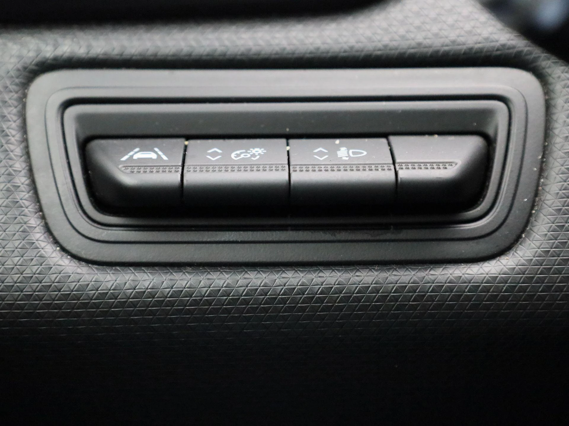 Renault-Clio-image-22