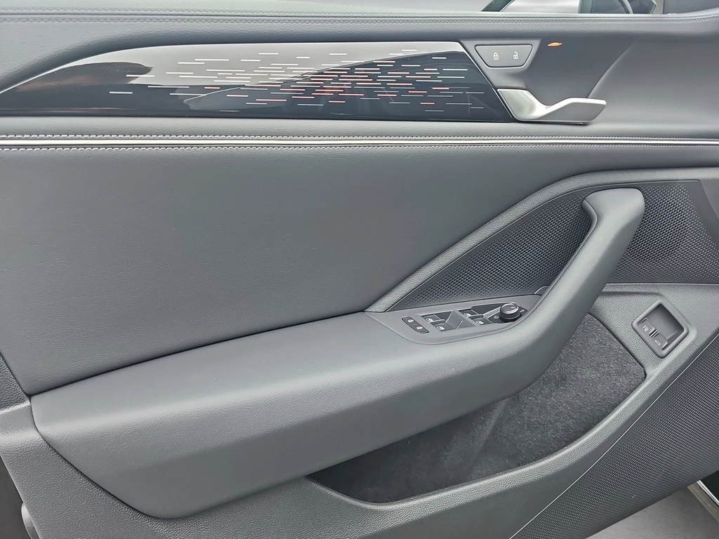 Volkswagen Passat Variant 1.5l TSI eHyb. Elegance