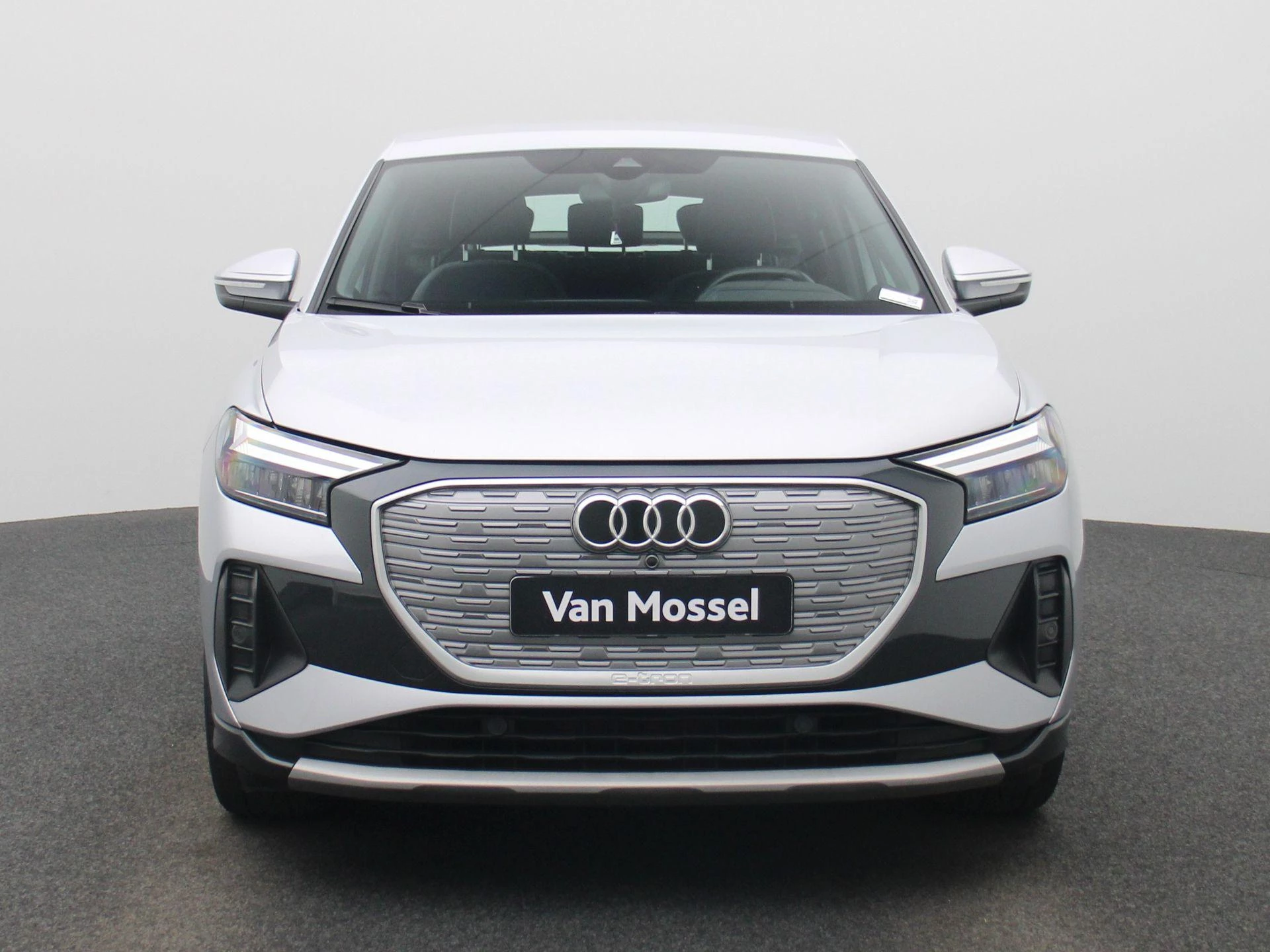 Audi-Q4 Sportback e-tron-image-2