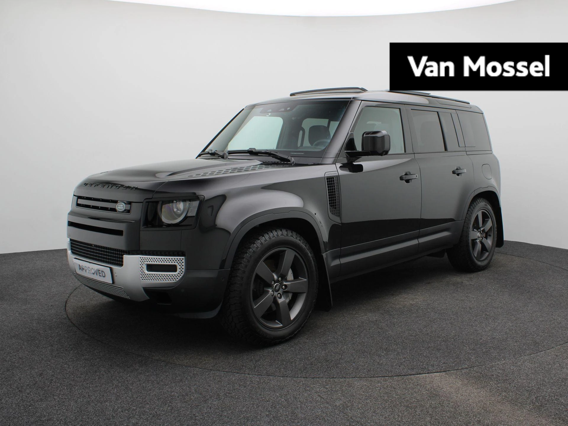 Land Rover-Defender-image-0