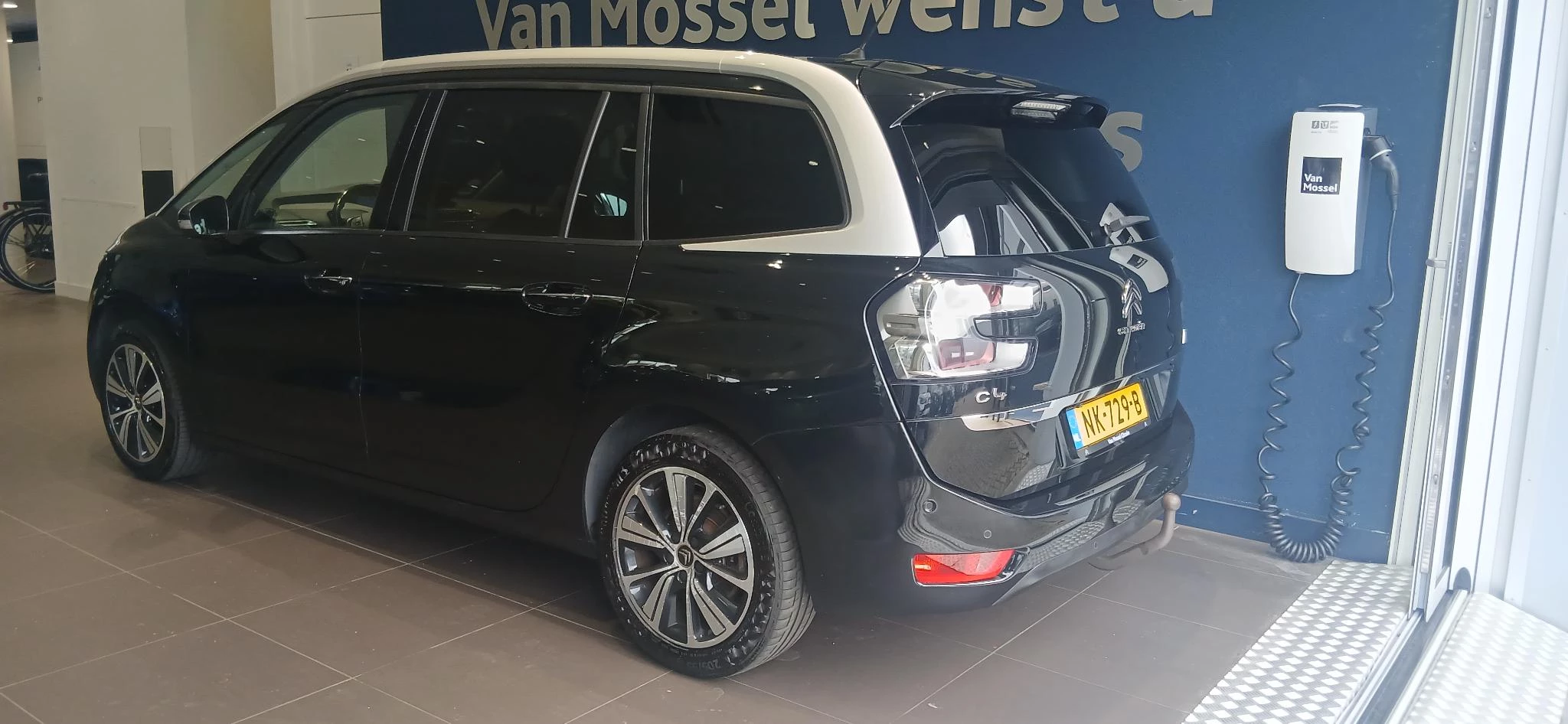 Citroën-Grand C4 Picasso-image-8