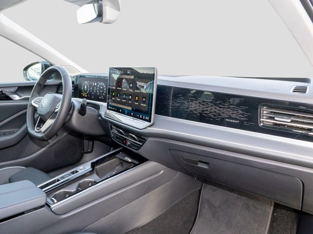 Volkswagen Passat Variant 1.5 TSI DSG eHybrid Elegance AHK