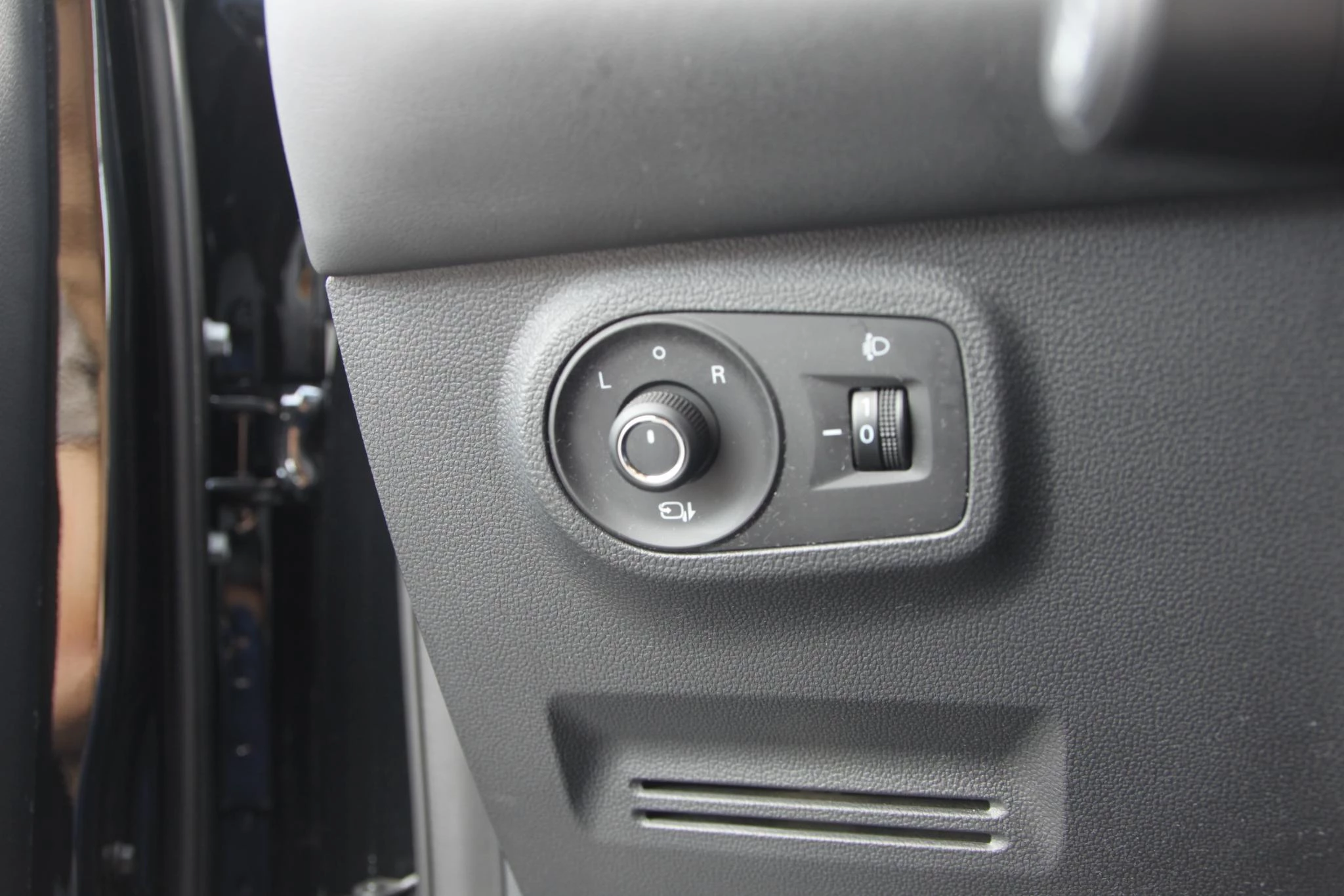 MG ZS 1.5 VTi-Tech MT LUXURY